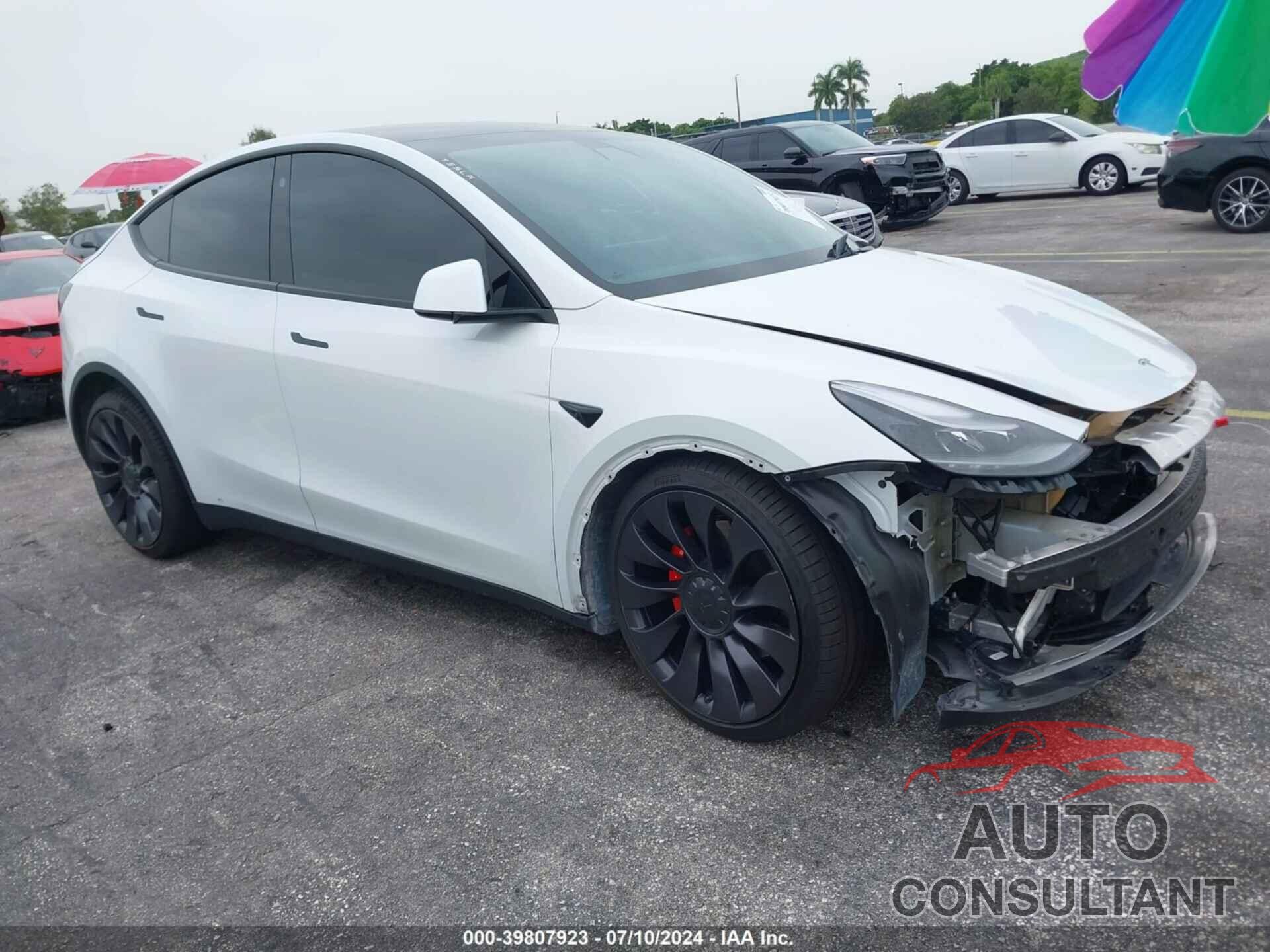 TESLA MODEL Y 2021 - 5YJYGDEF0MF258819