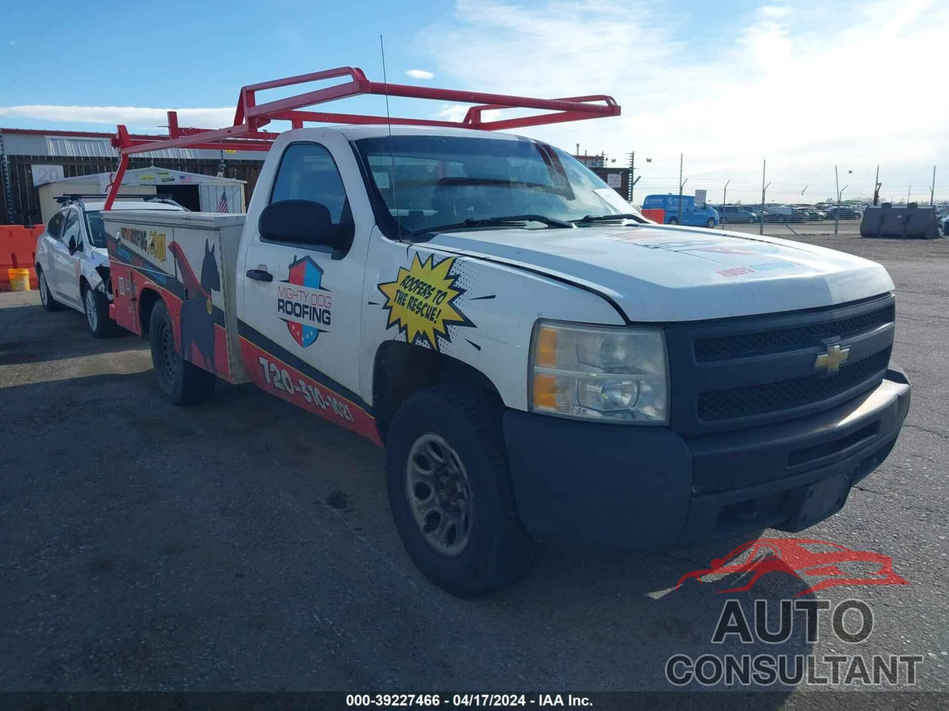 CHEVROLET SILVERADO 1500 2011 - 1GCNKPEX6BZ457005