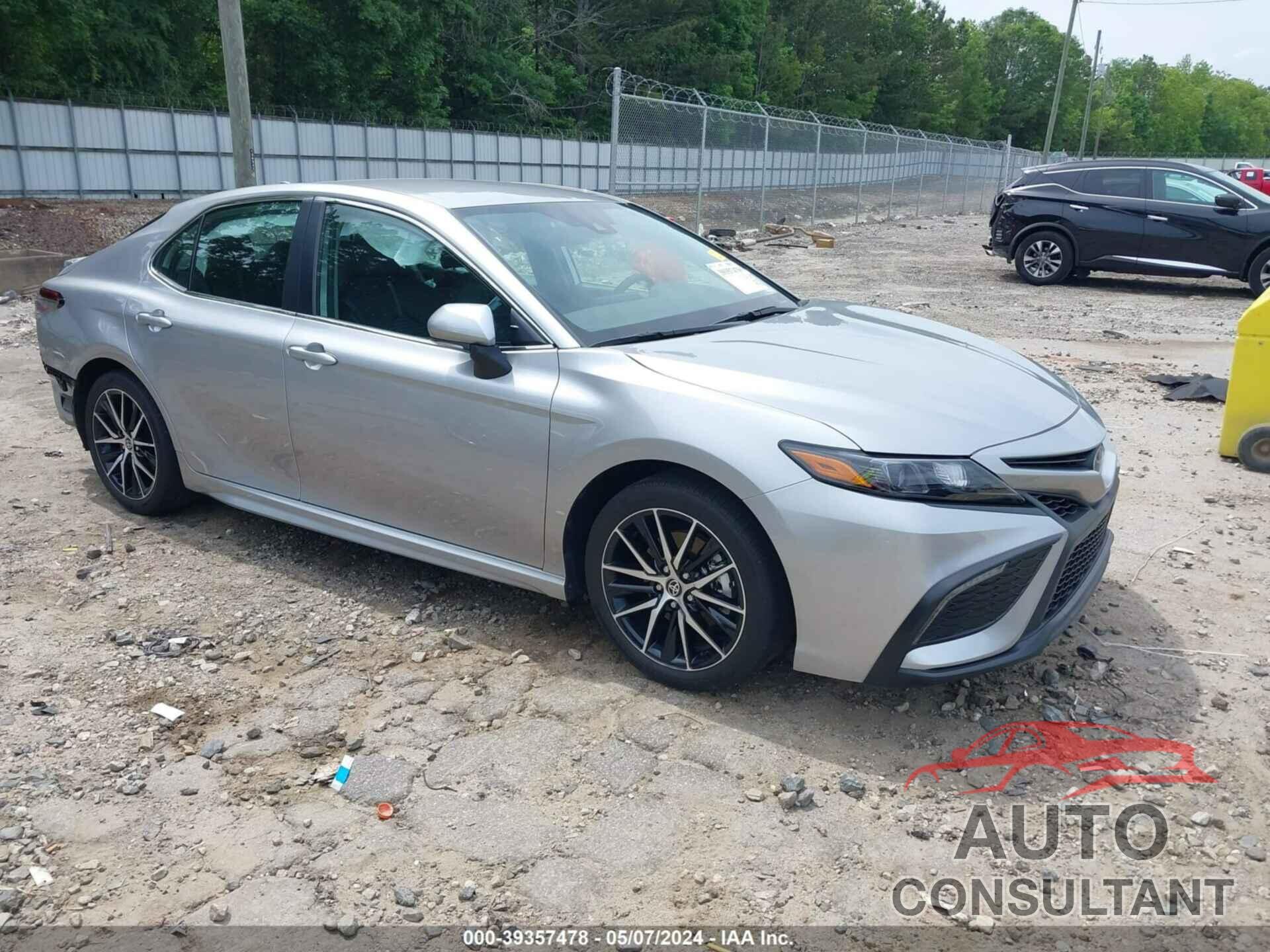 TOYOTA CAMRY 2023 - 4T1G11AK3PU764375