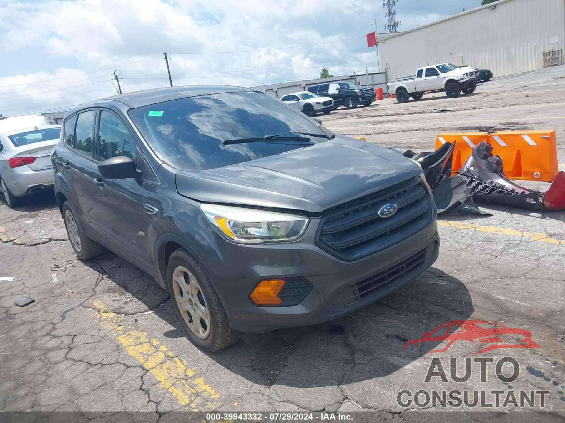 FORD ESCAPE 2017 - 1FMCU0F73HUB12734