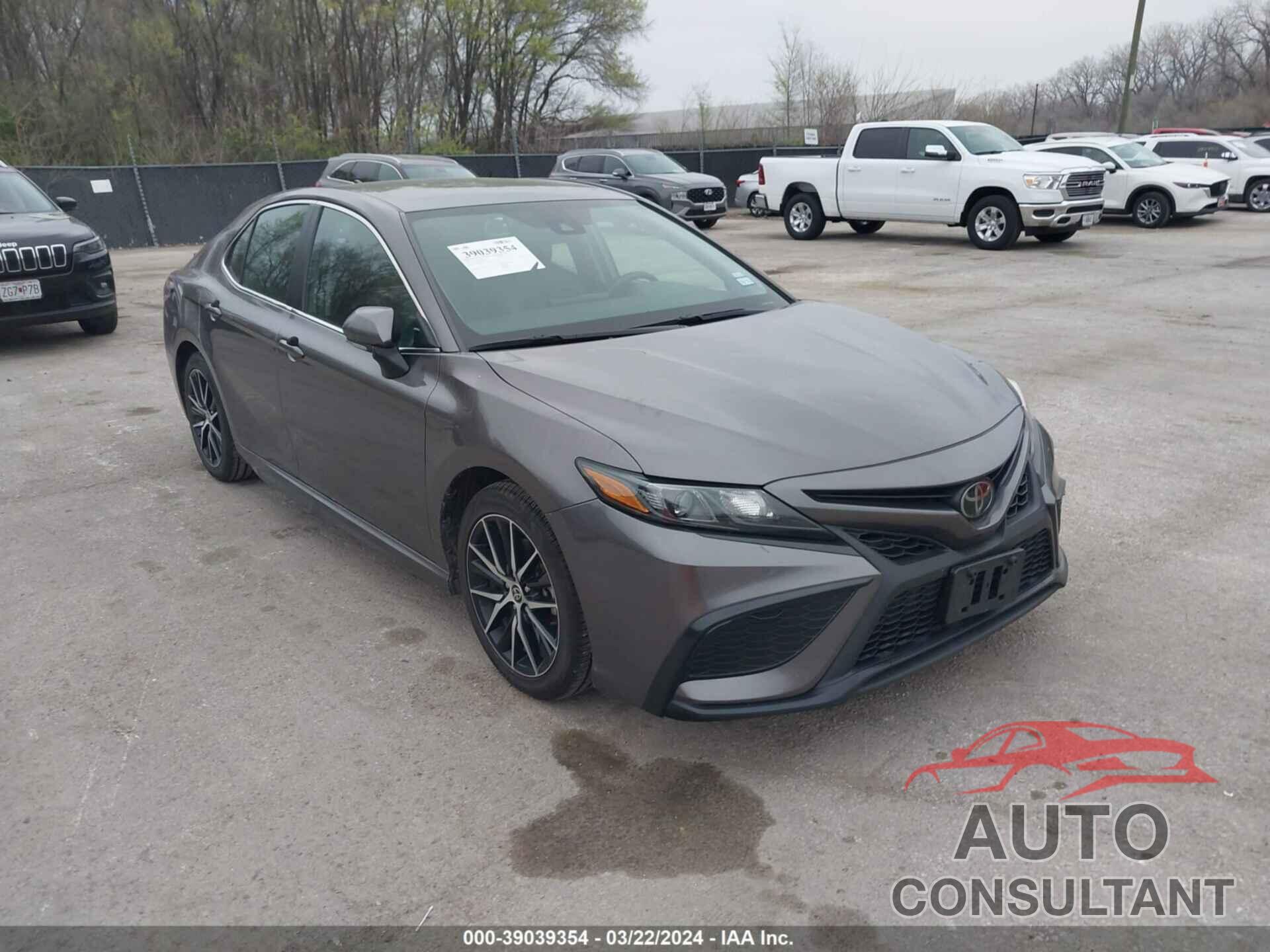 TOYOTA CAMRY 2022 - 4T1G11AK0NU009889