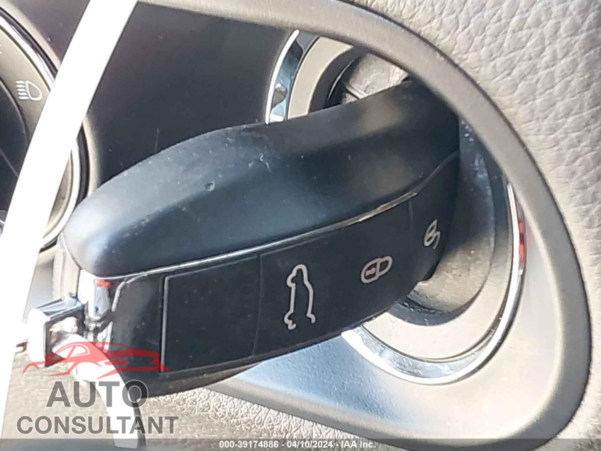 PORSCHE MACAN 2016 - WP1AB2A59GLB49793