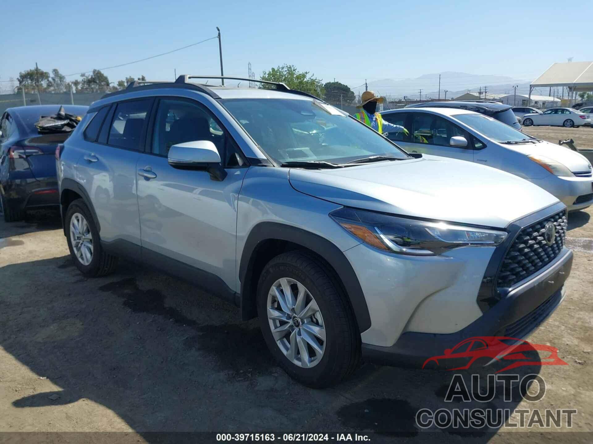 TOYOTA COROLLA CROSS 2024 - 7MUBAAAG1RV075944