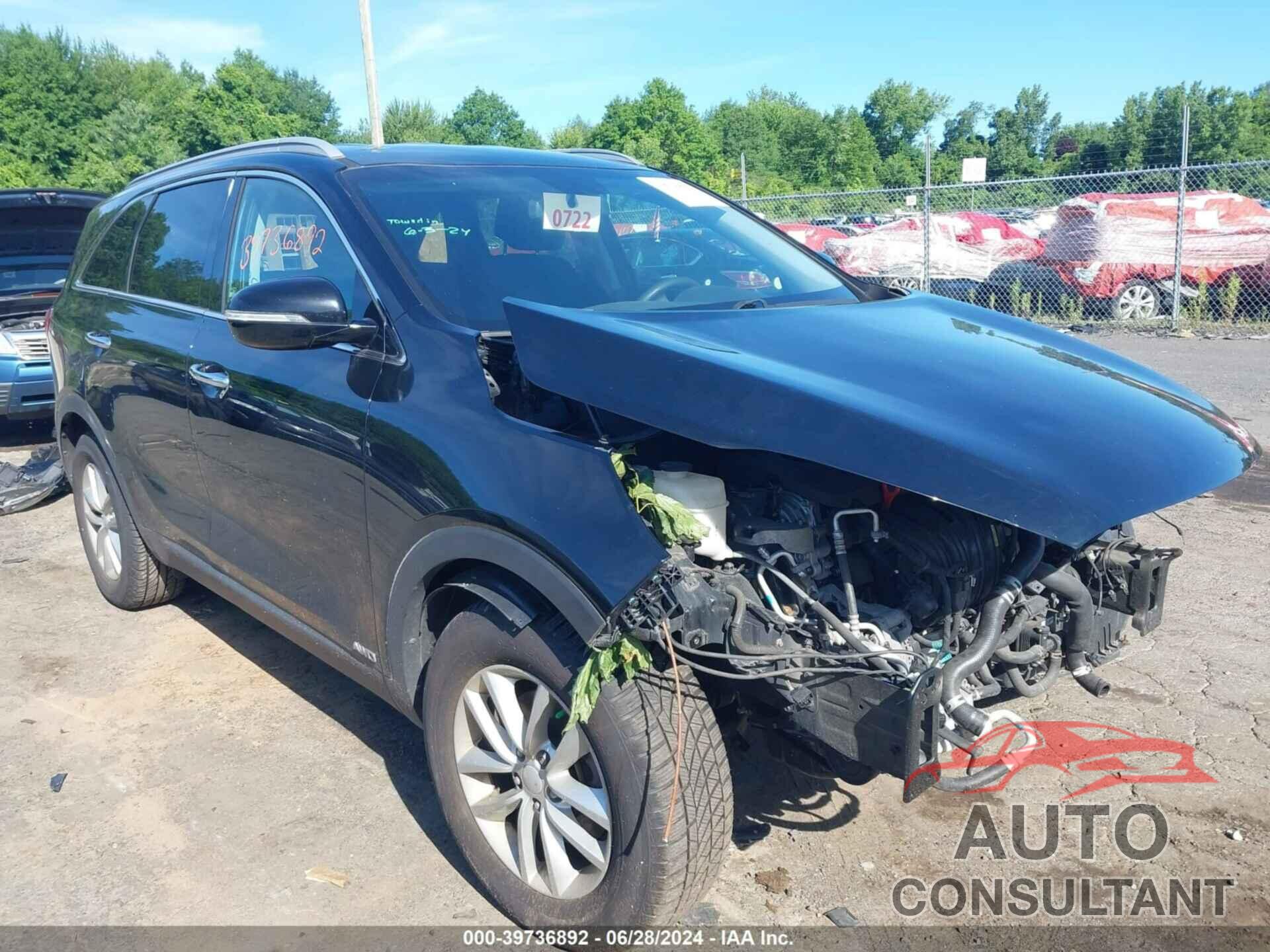 KIA SORENTO 2017 - 5XYPGDA38HG219210