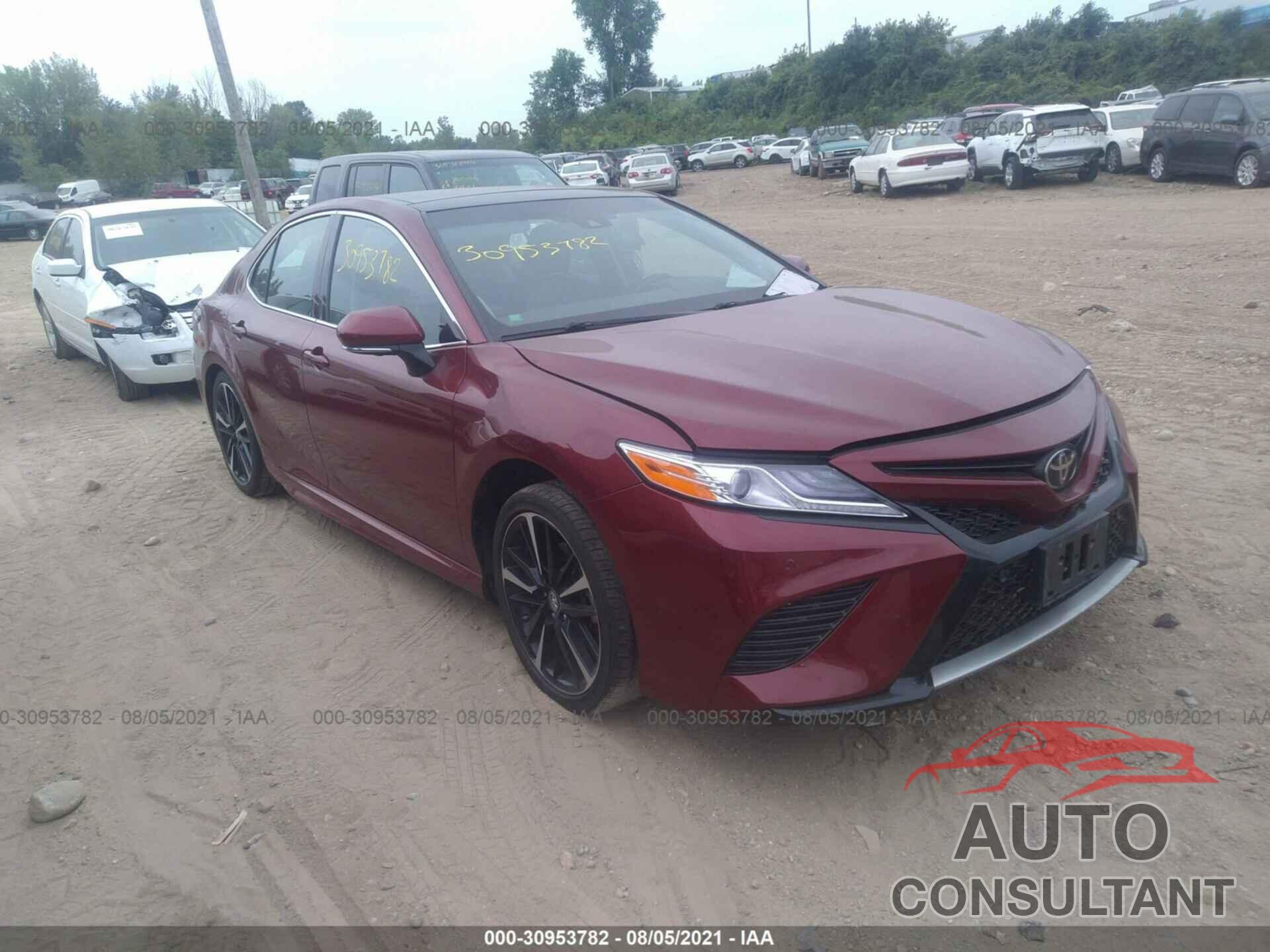 TOYOTA CAMRY 2018 - 4T1BZ1HK3JU506888