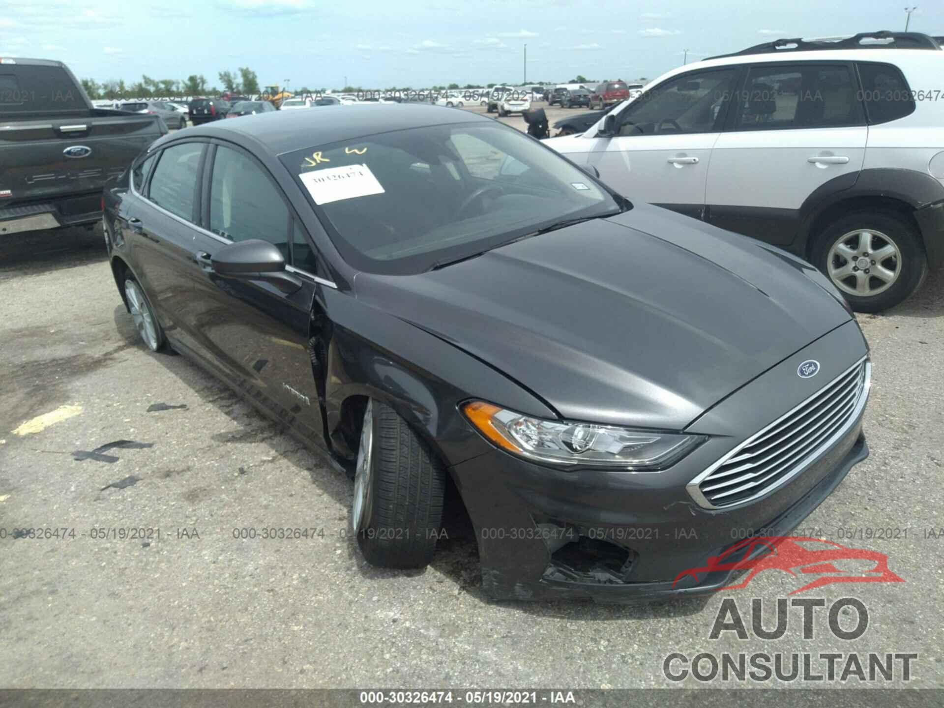 FORD FUSION HYBRID 2019 - 3FA6P0LU7KR143816