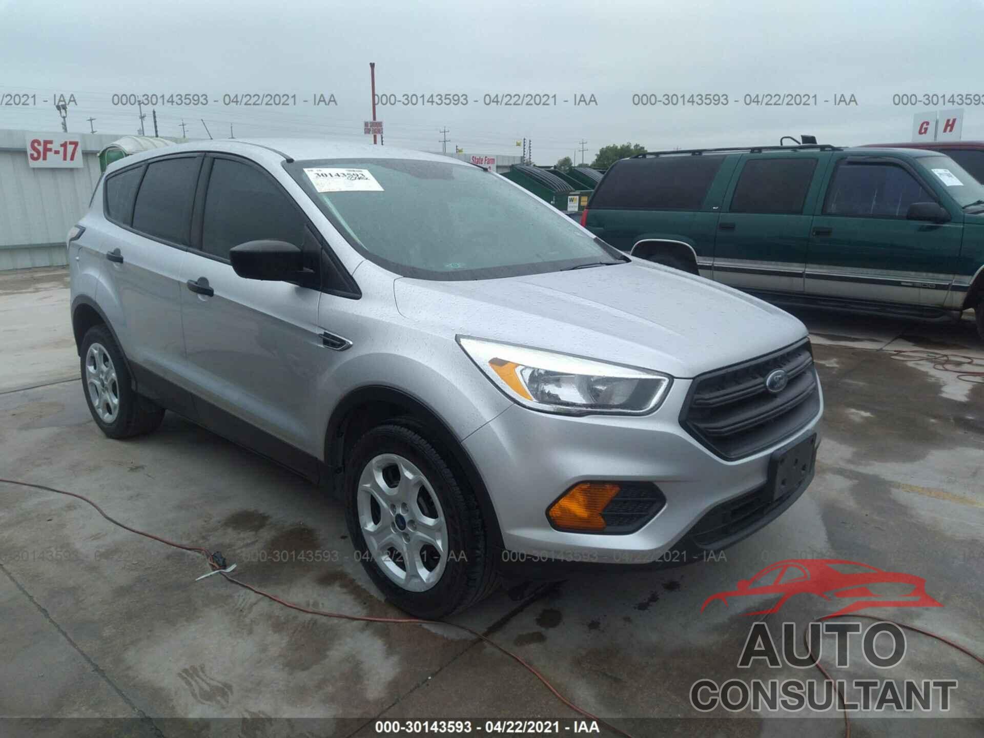 FORD ESCAPE 2017 - 1FMCU0F7XHUE15588
