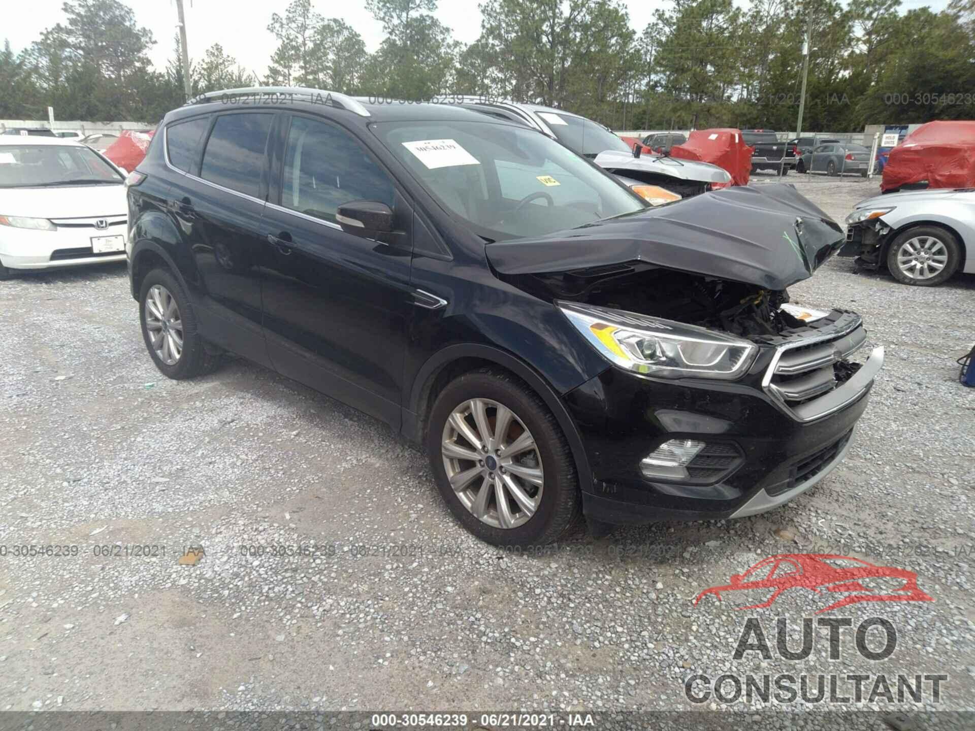 FORD ESCAPE 2017 - 1FMCU0J96HUB64741