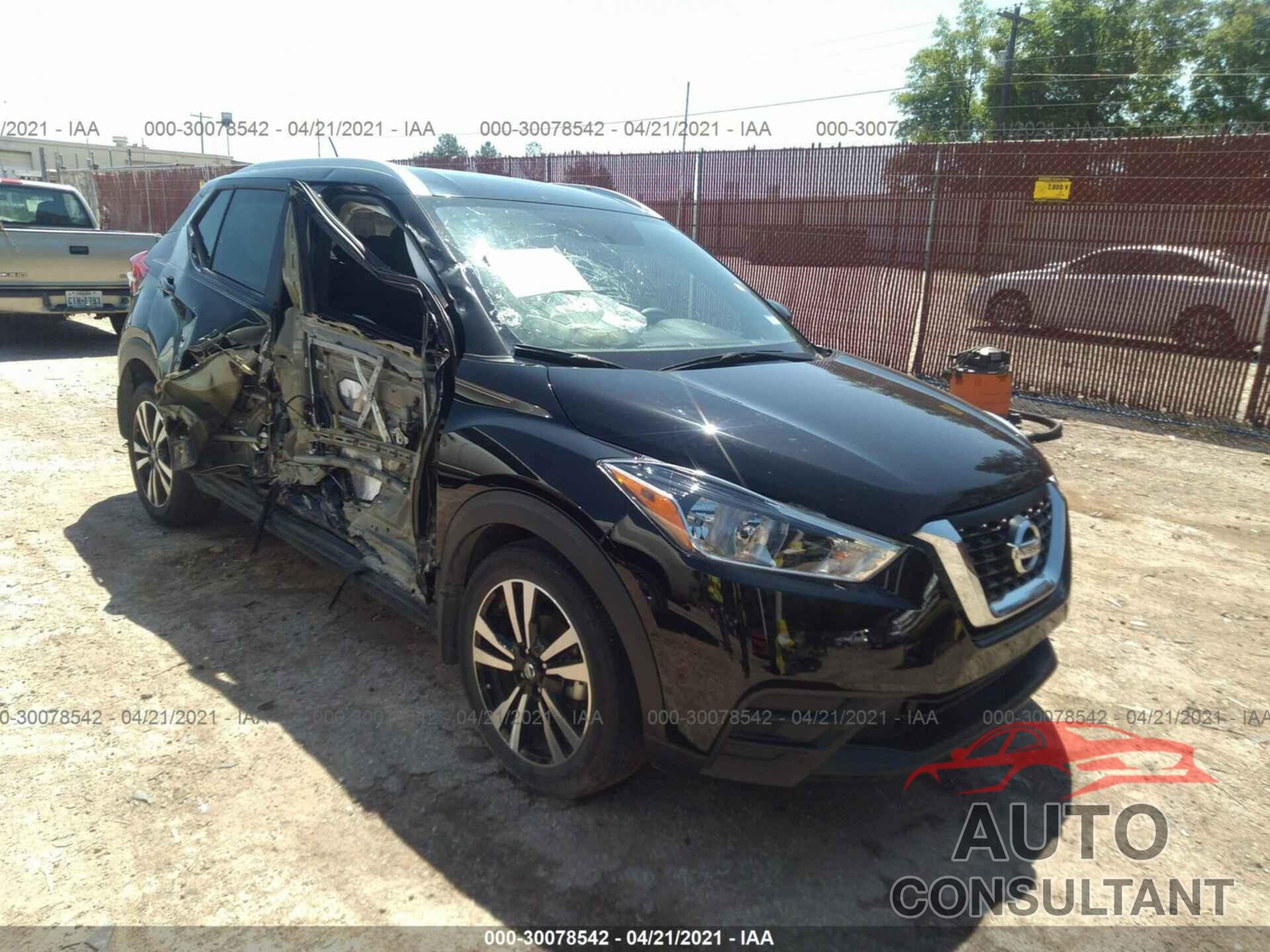 NISSAN KICKS 2018 - 3N1CP5CU9JL518040