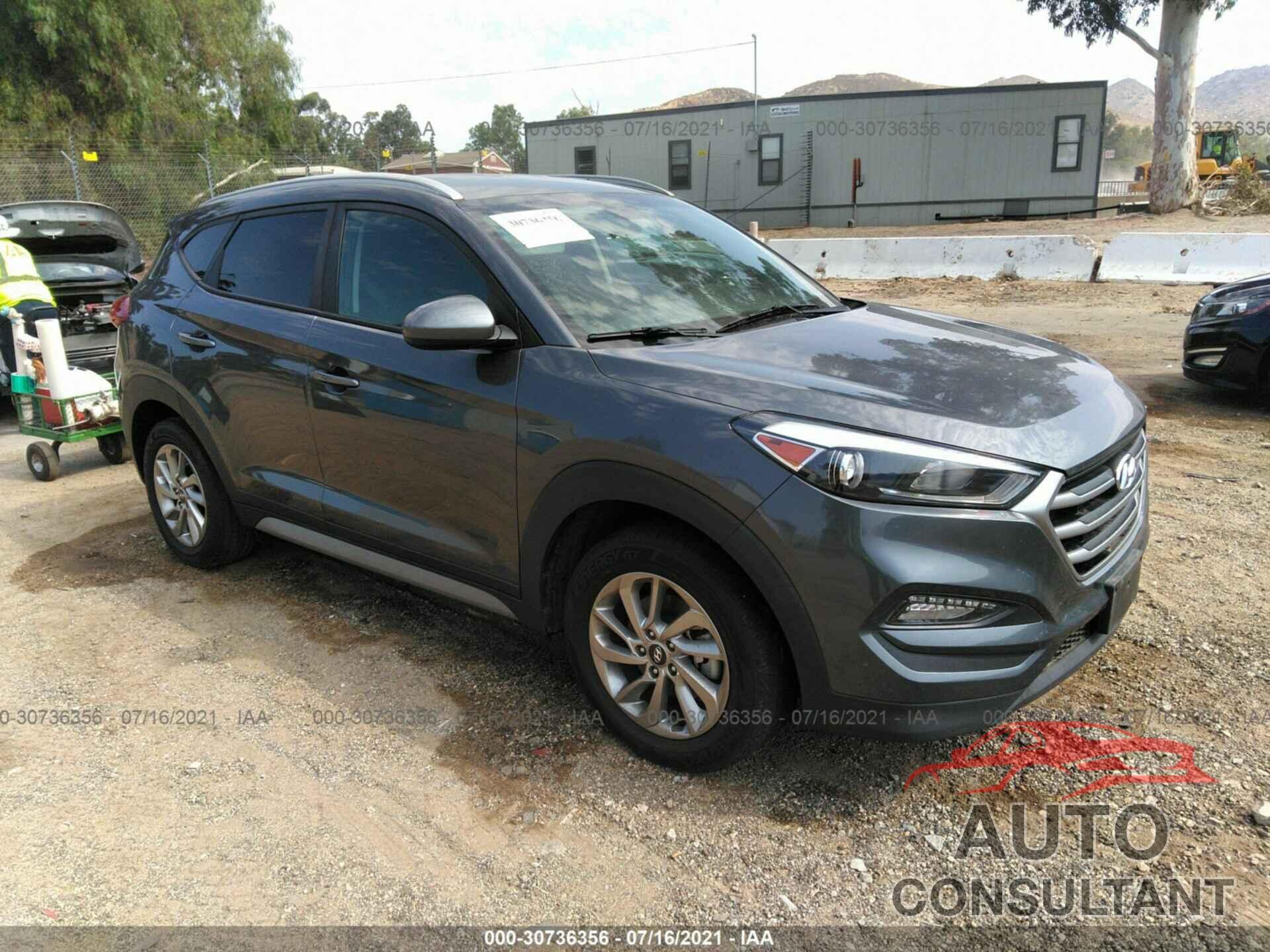 HYUNDAI TUCSON 2018 - KM8J33A48JU808830