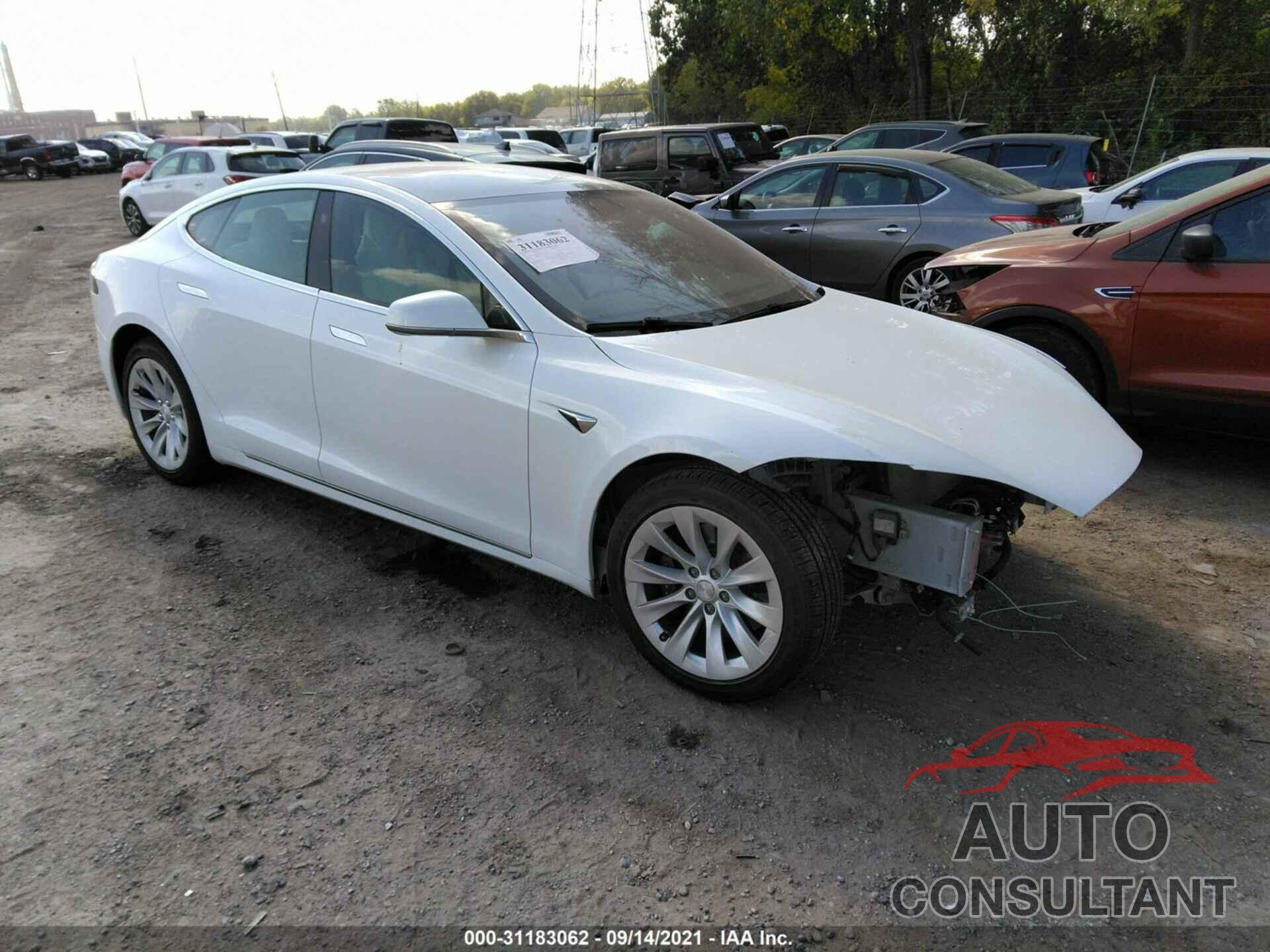 TESLA MODEL S 2017 - 5YJSA1E2XHF199853