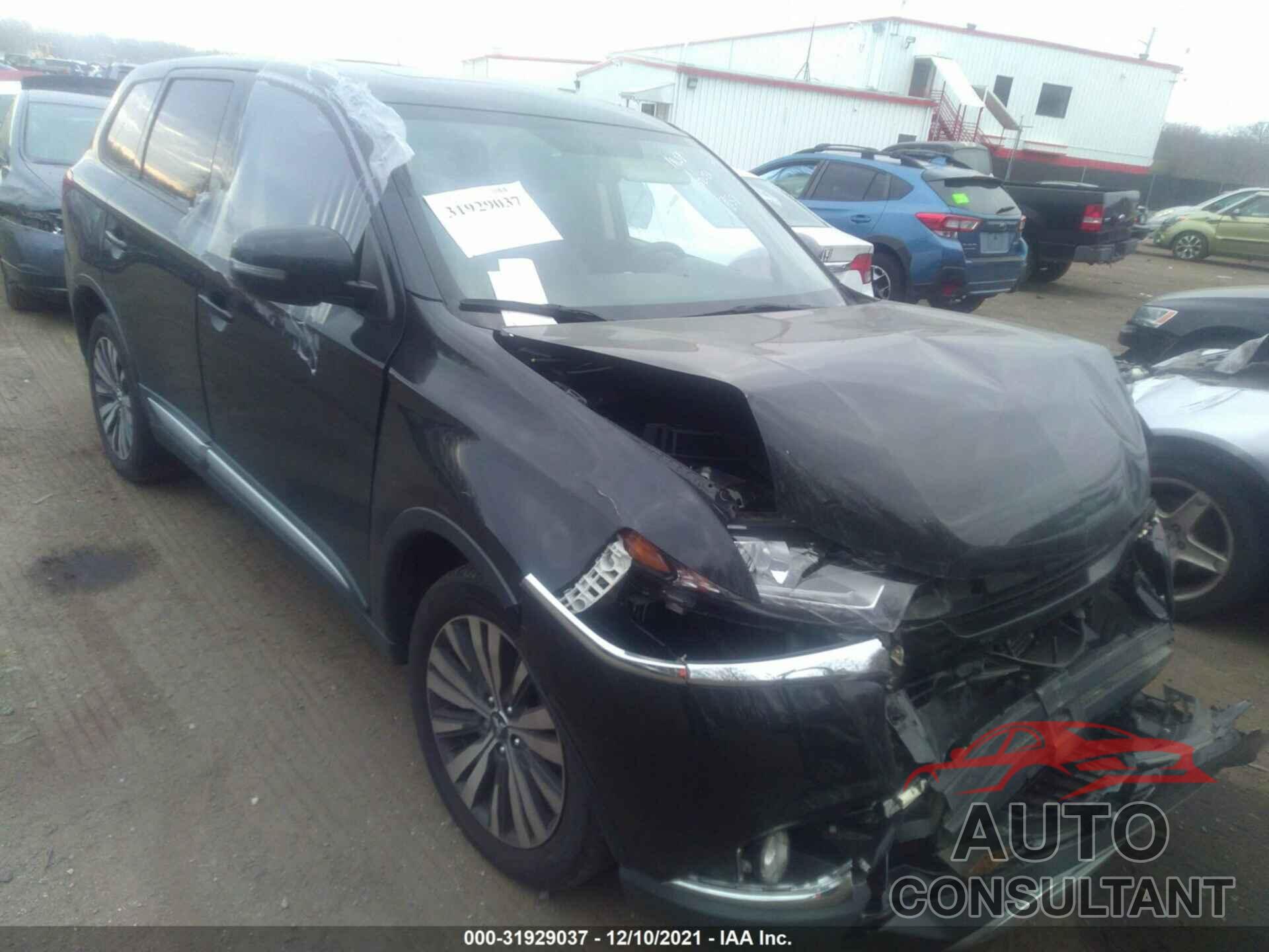 MITSUBISHI OUTLANDER 2019 - JA4AD3A32KZ048157