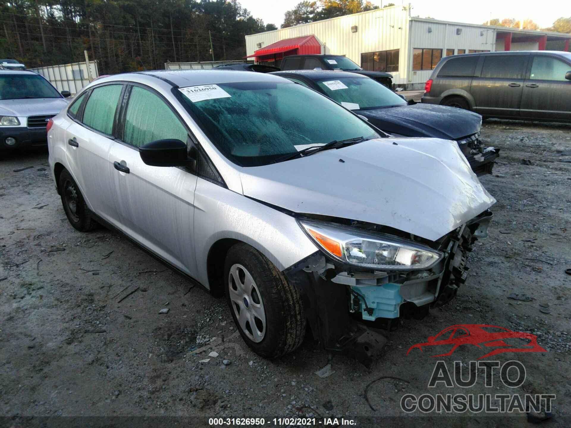 FORD FOCUS 2018 - 1FADP3E23JL238813