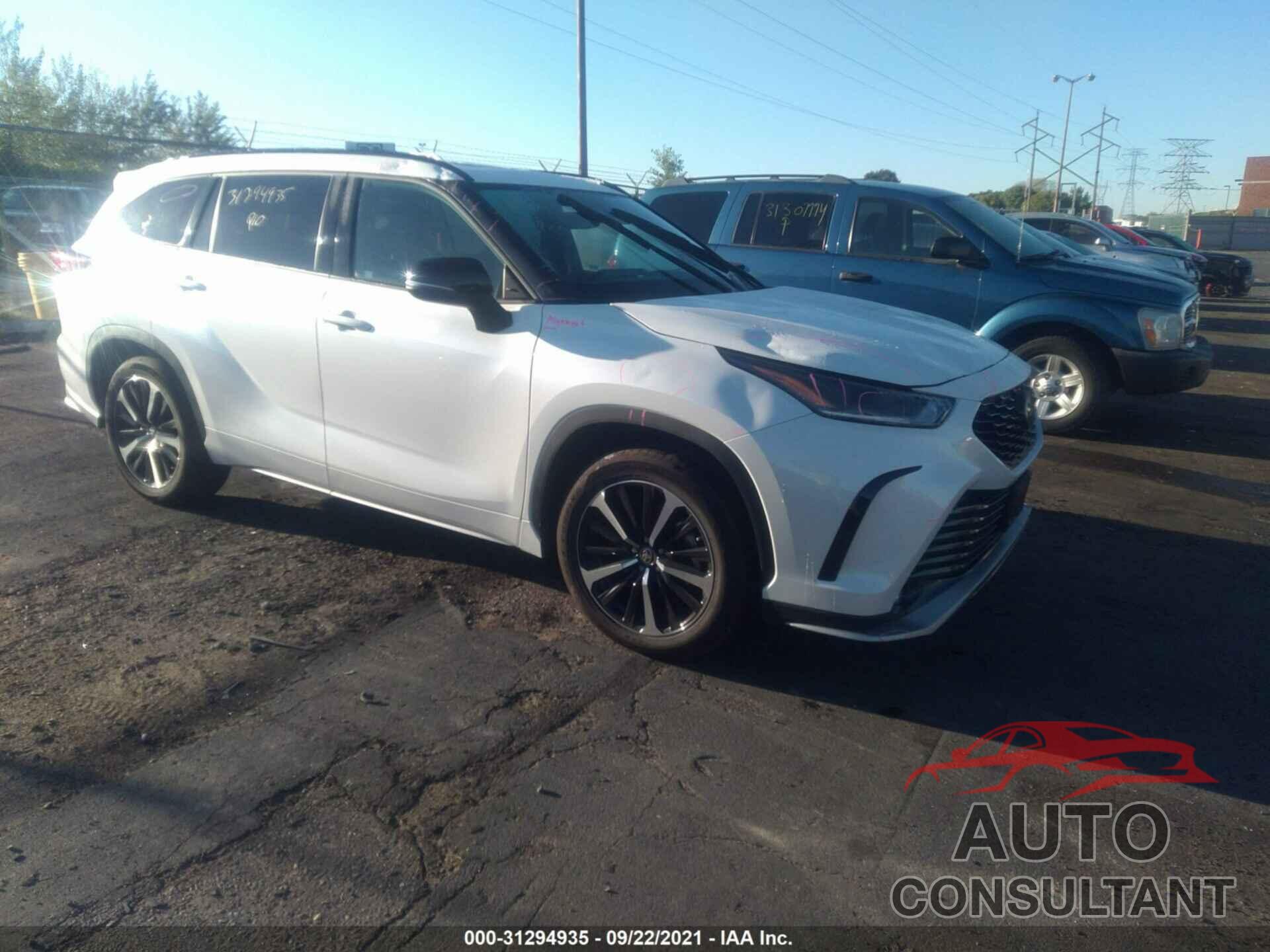 TOYOTA HIGHLANDER 2021 - 5TDJZRBH2MS080731