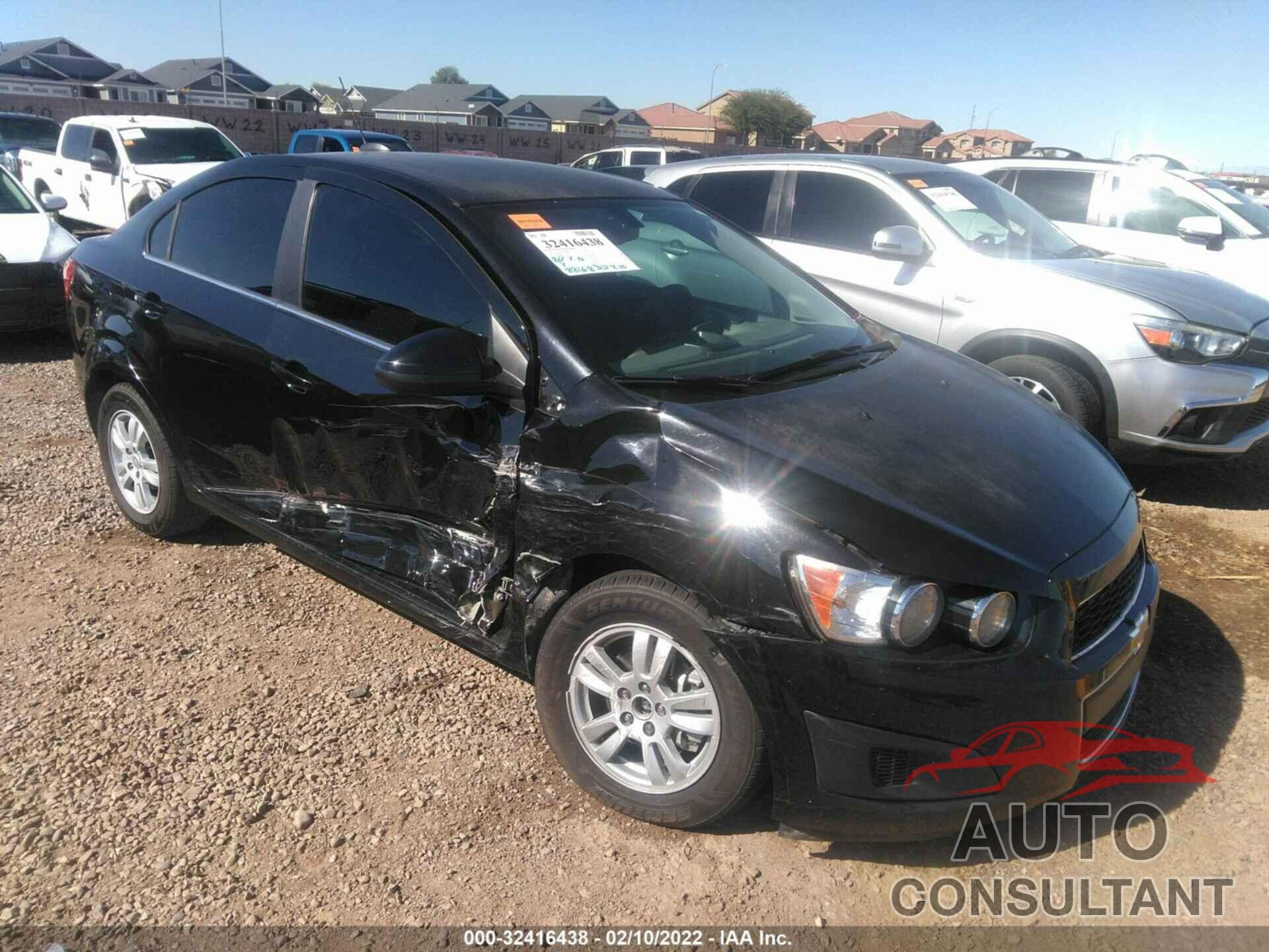 CHEVROLET SONIC 2016 - 1G1JC5SH0G4185416