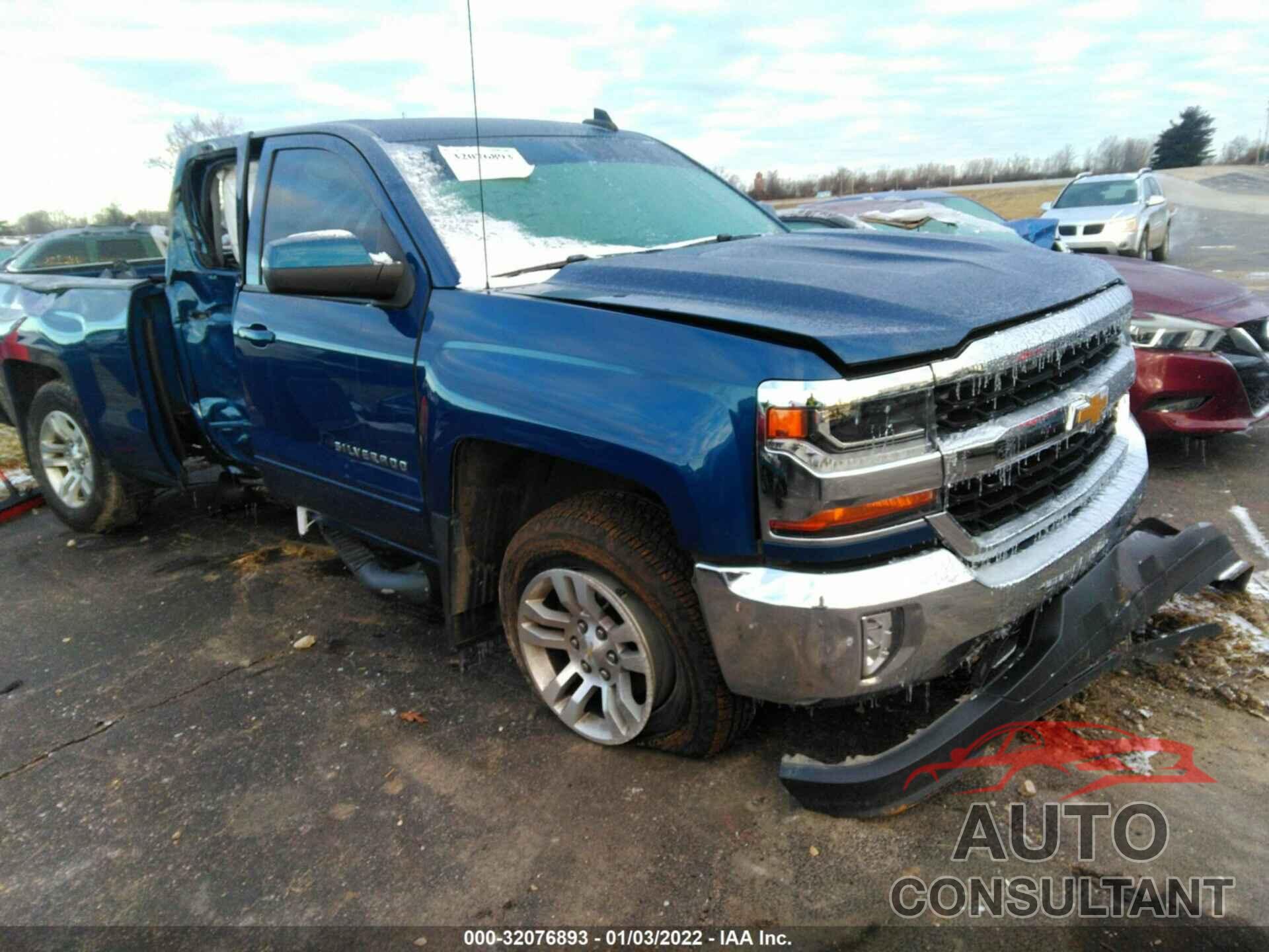 CHEVROLET SILVERADO 1500 2017 - 1GCVKREC1HZ184752
