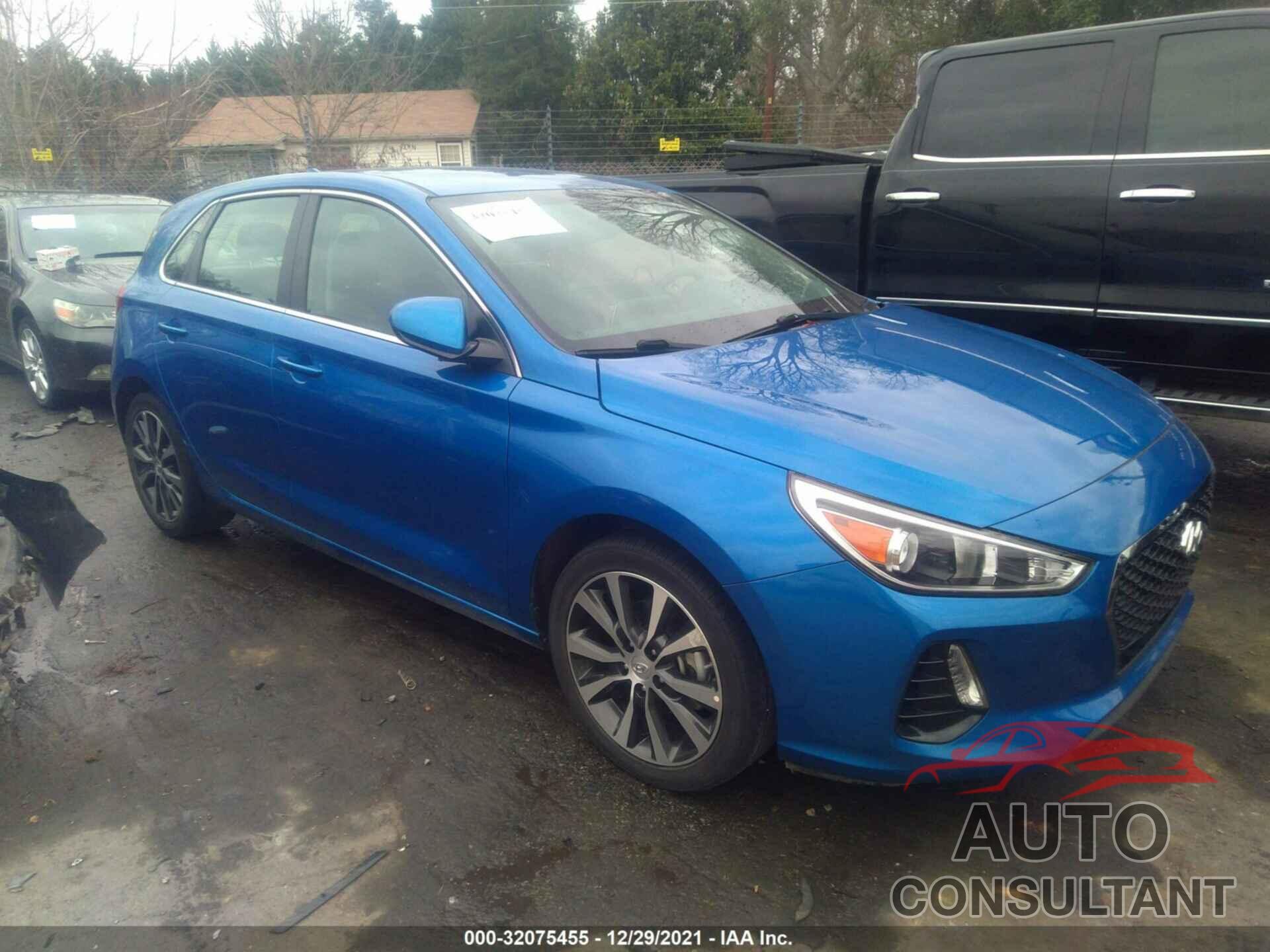 HYUNDAI ELANTRA GT 2018 - KMHH35LE6JU057713