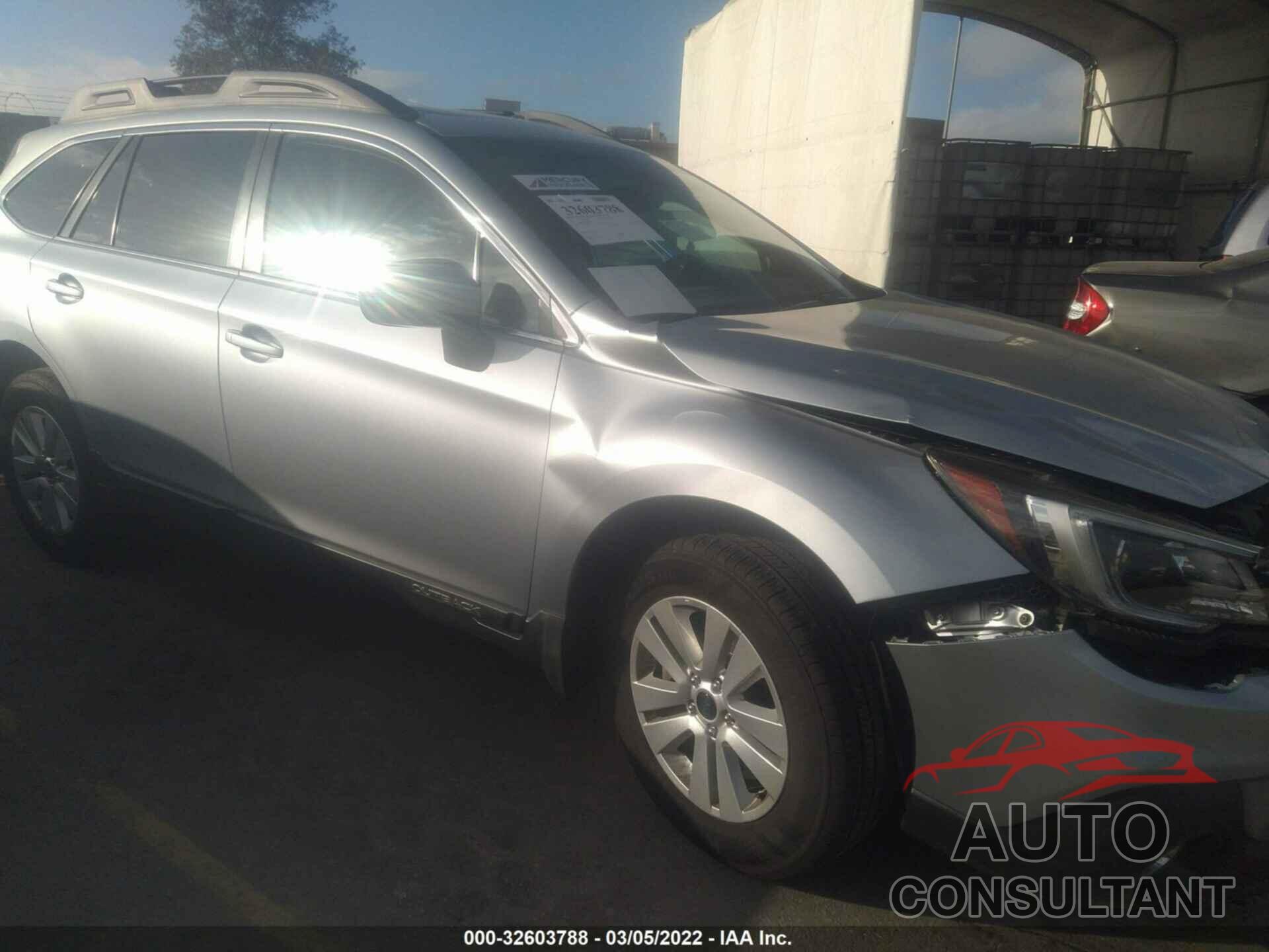 SUBARU OUTBACK 2018 - 4S4BSAHC8J3290992