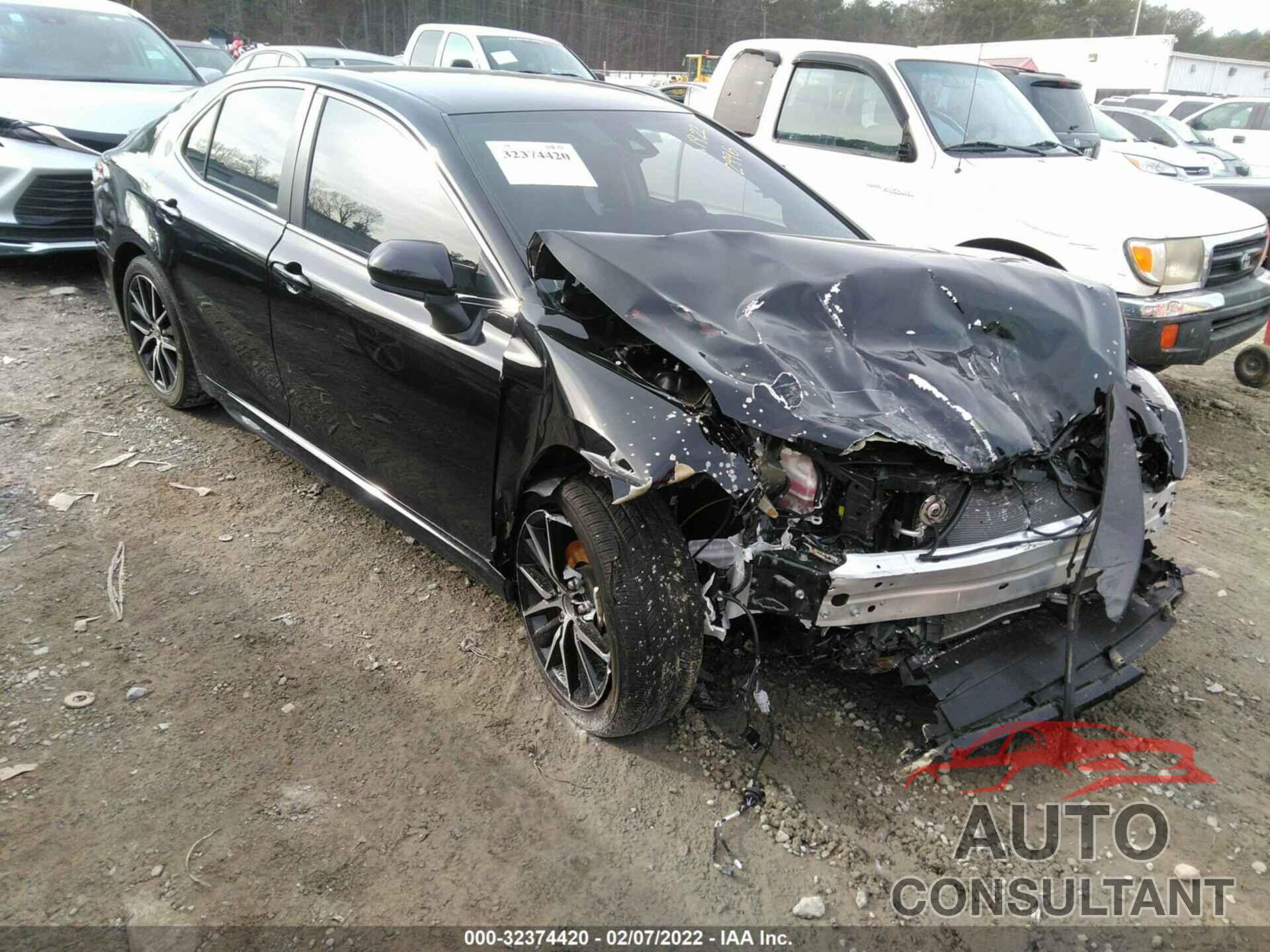 TOYOTA CAMRY 2021 - 4T1G11AK6MU562996