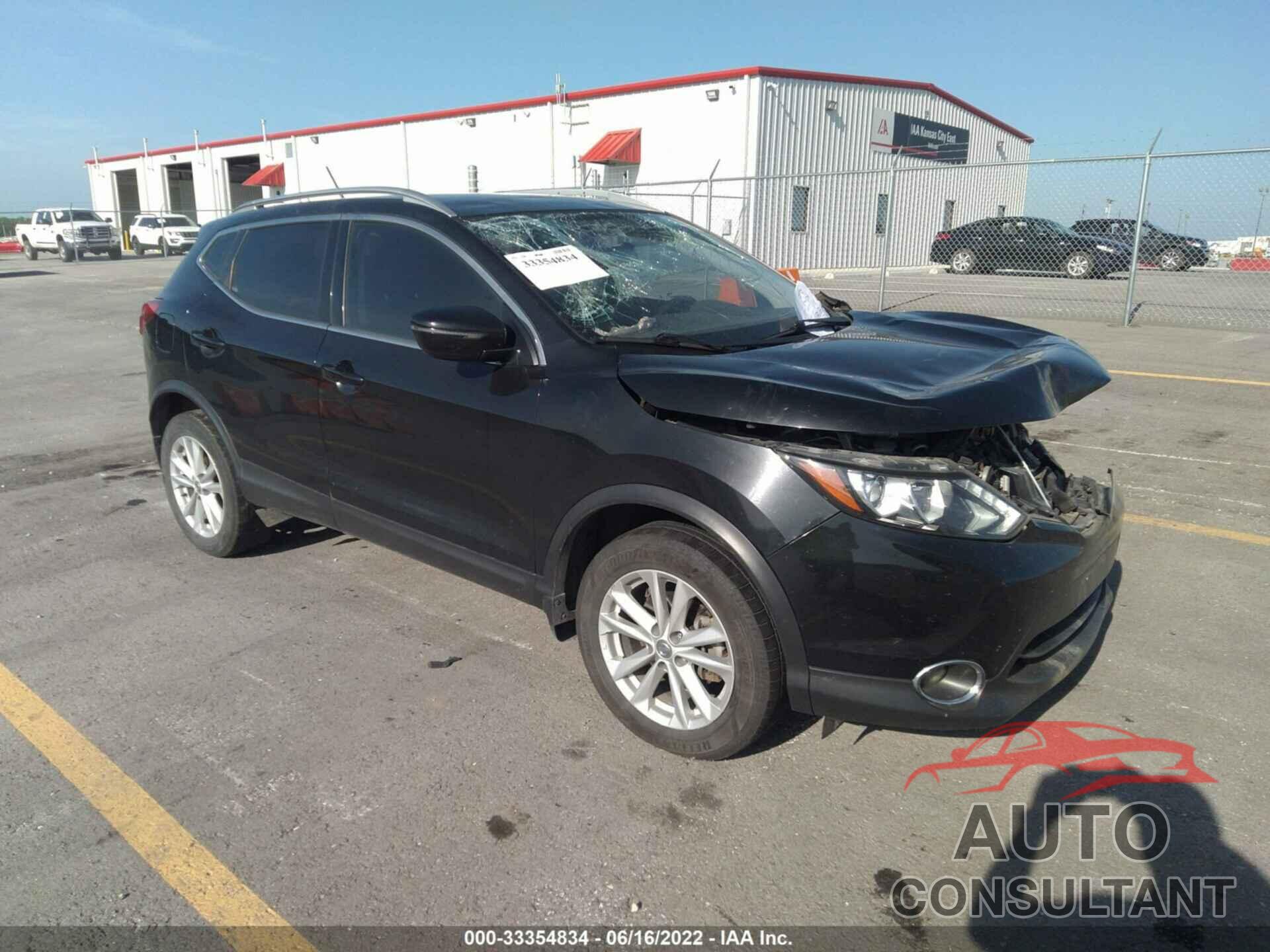 NISSAN ROGUE SPORT 2018 - JN1BJ1CR8JW291905