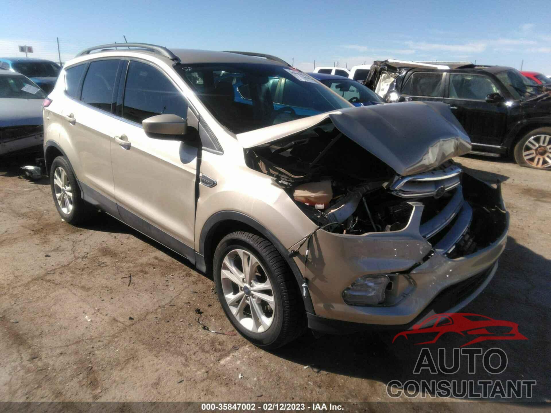 FORD ESCAPE 2018 - 1FMCU0GD6JUB41817