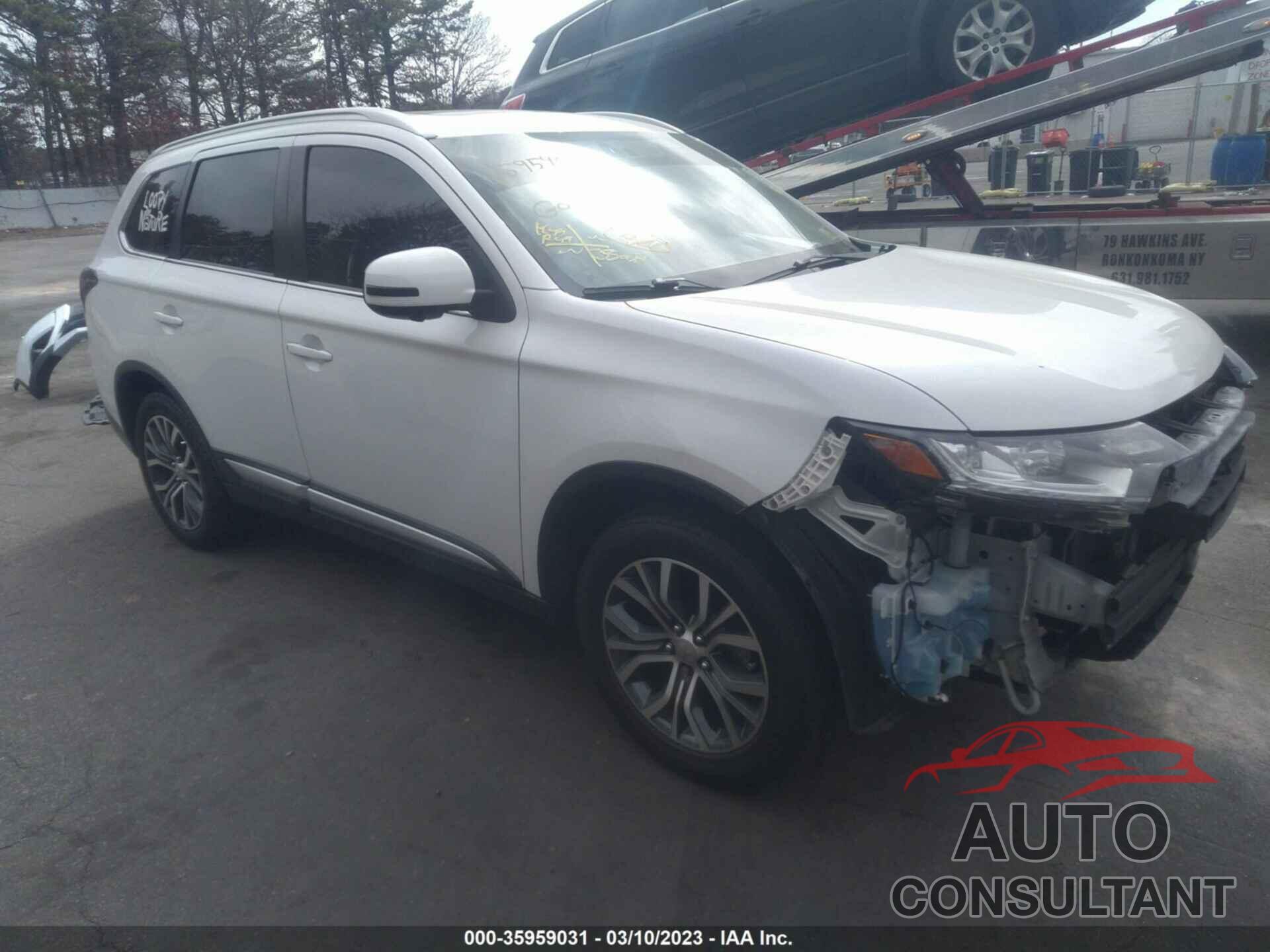 MITSUBISHI OUTLANDER 2018 - JA4AZ3A34JZ063260