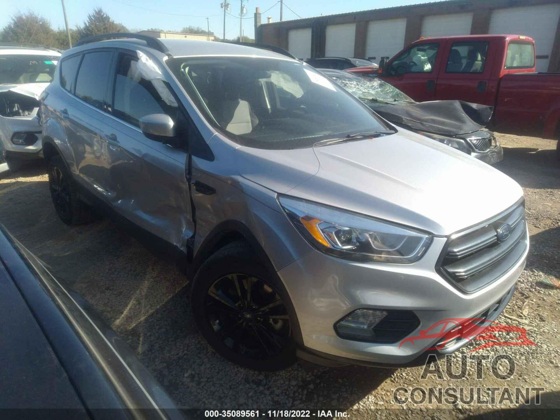 FORD ESCAPE 2017 - 1FMCU9G91HUE84545