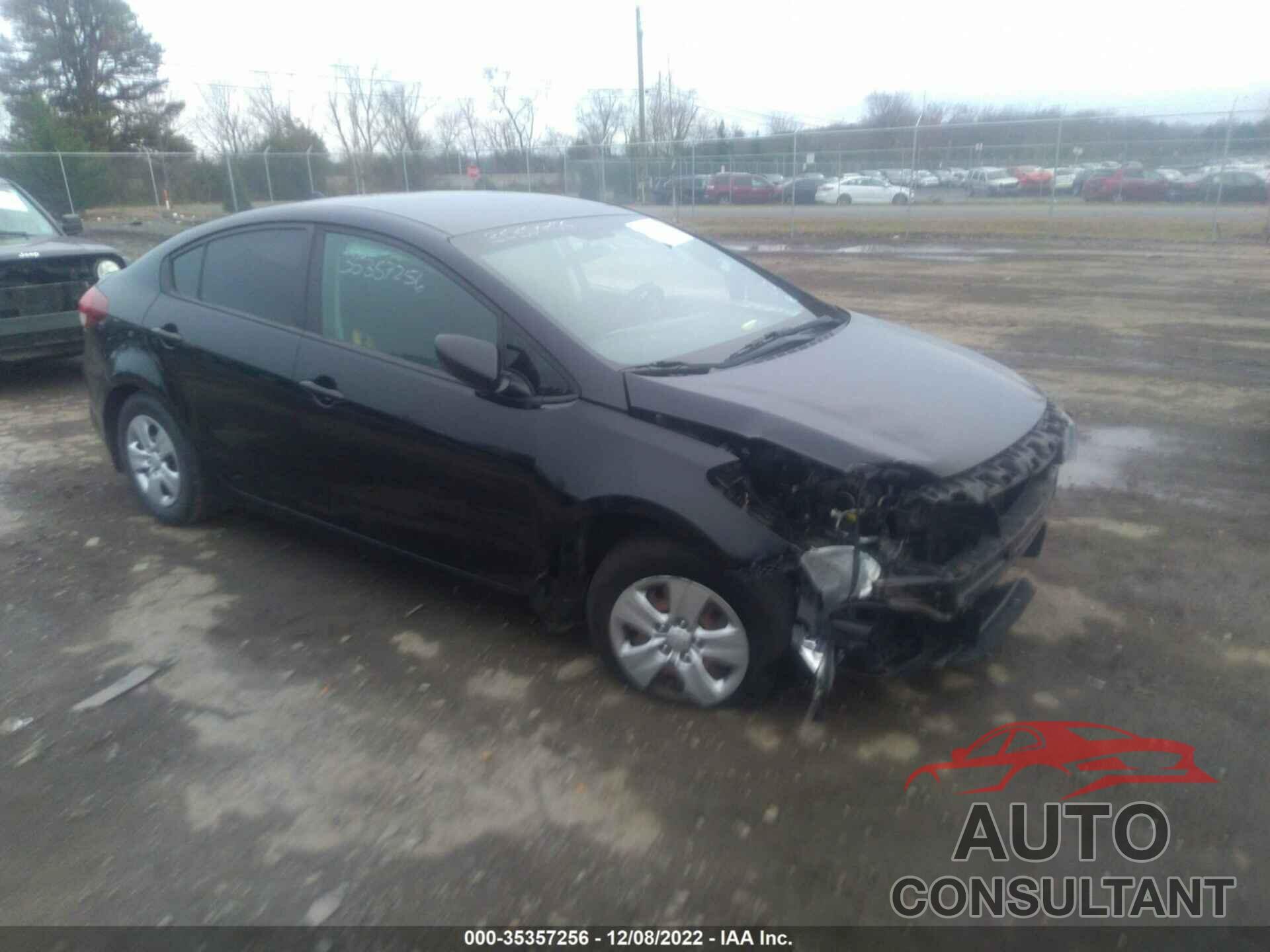 KIA FORTE 2018 - 3KPFK4A76JE232117