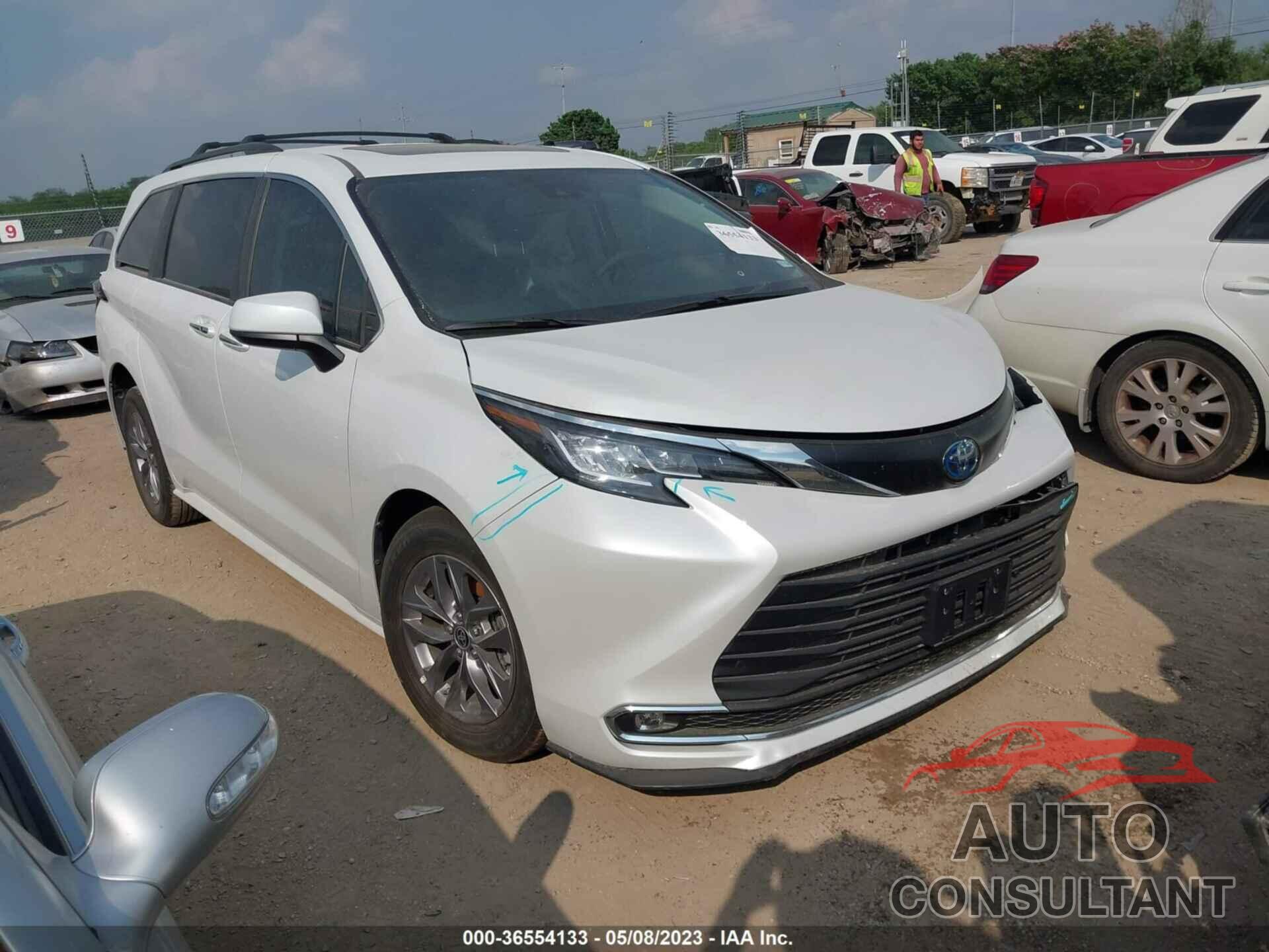 TOYOTA SIENNA 2023 - 5TDYRKEC1PS141903