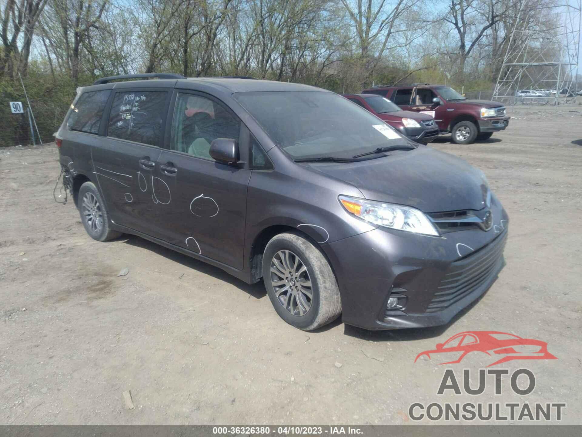 TOYOTA SIENNA 2018 - 5TDYZ3DC9JS913742