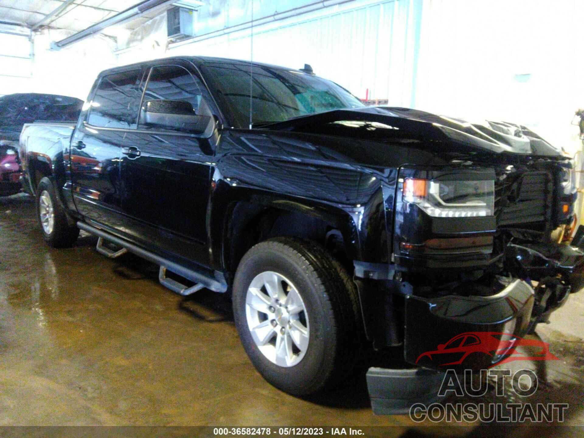 CHEVROLET SILVERADO 1500 2018 - 3GCUKREC0JG607337