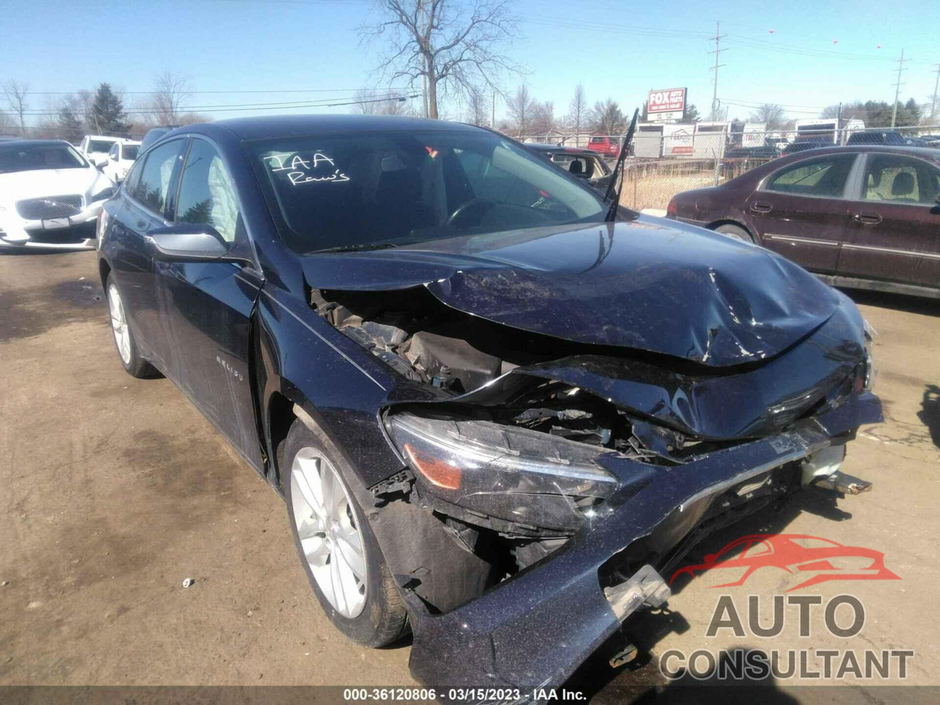 CHEVROLET MALIBU 2017 - 1G1ZE5ST9HF241490