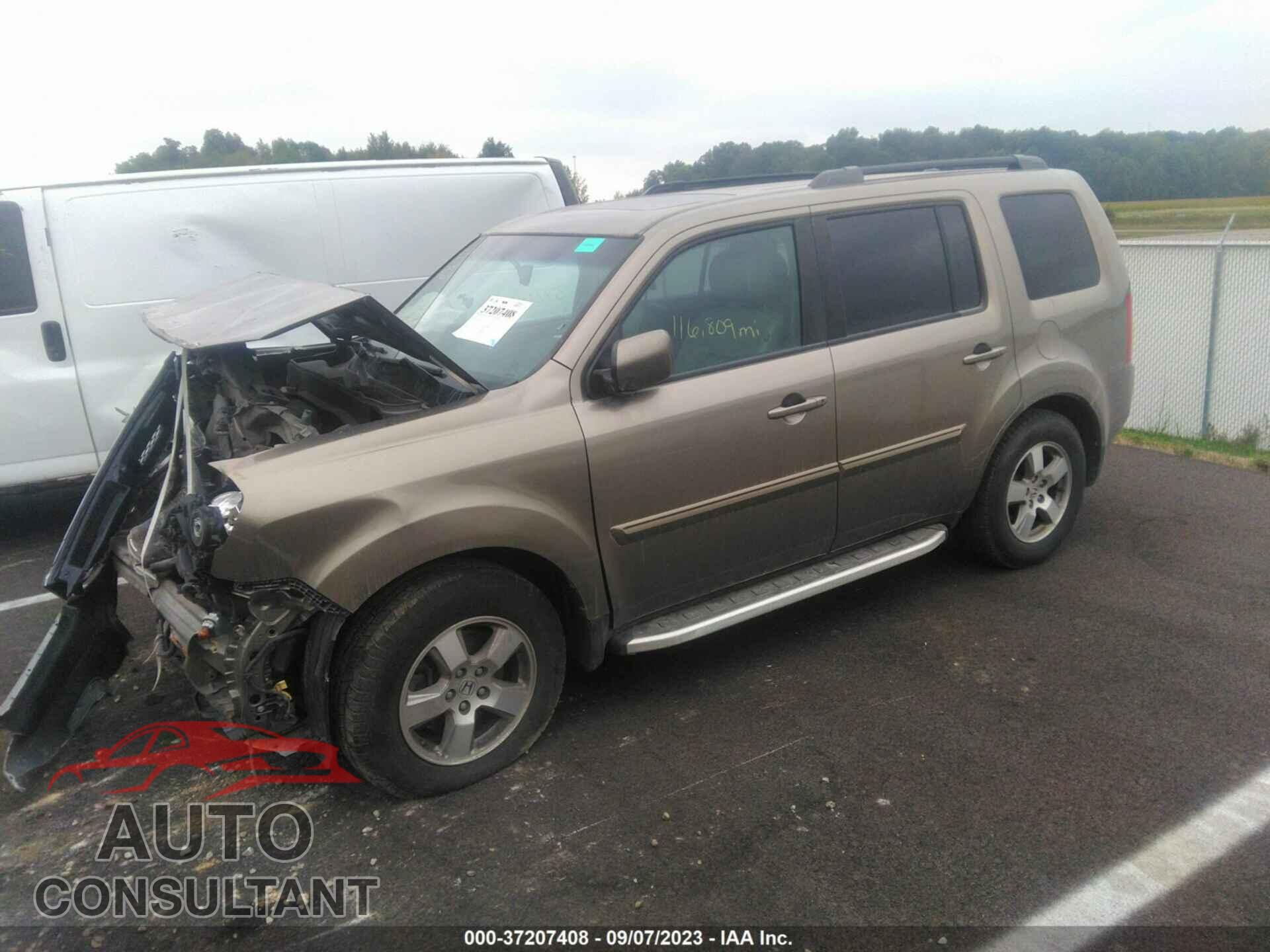 HONDA PILOT 2011 - 5FNYF3H72BB041576