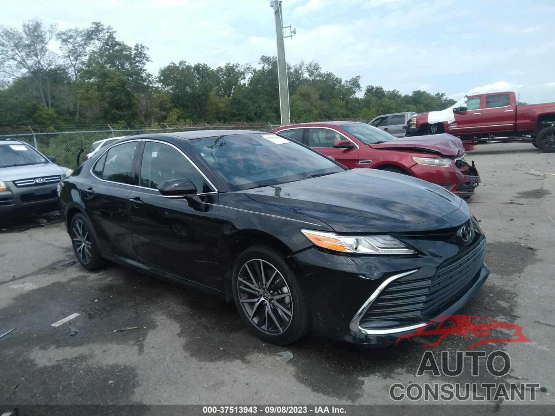 TOYOTA CAMRY 2021 - 4T1F11AKXMU448088
