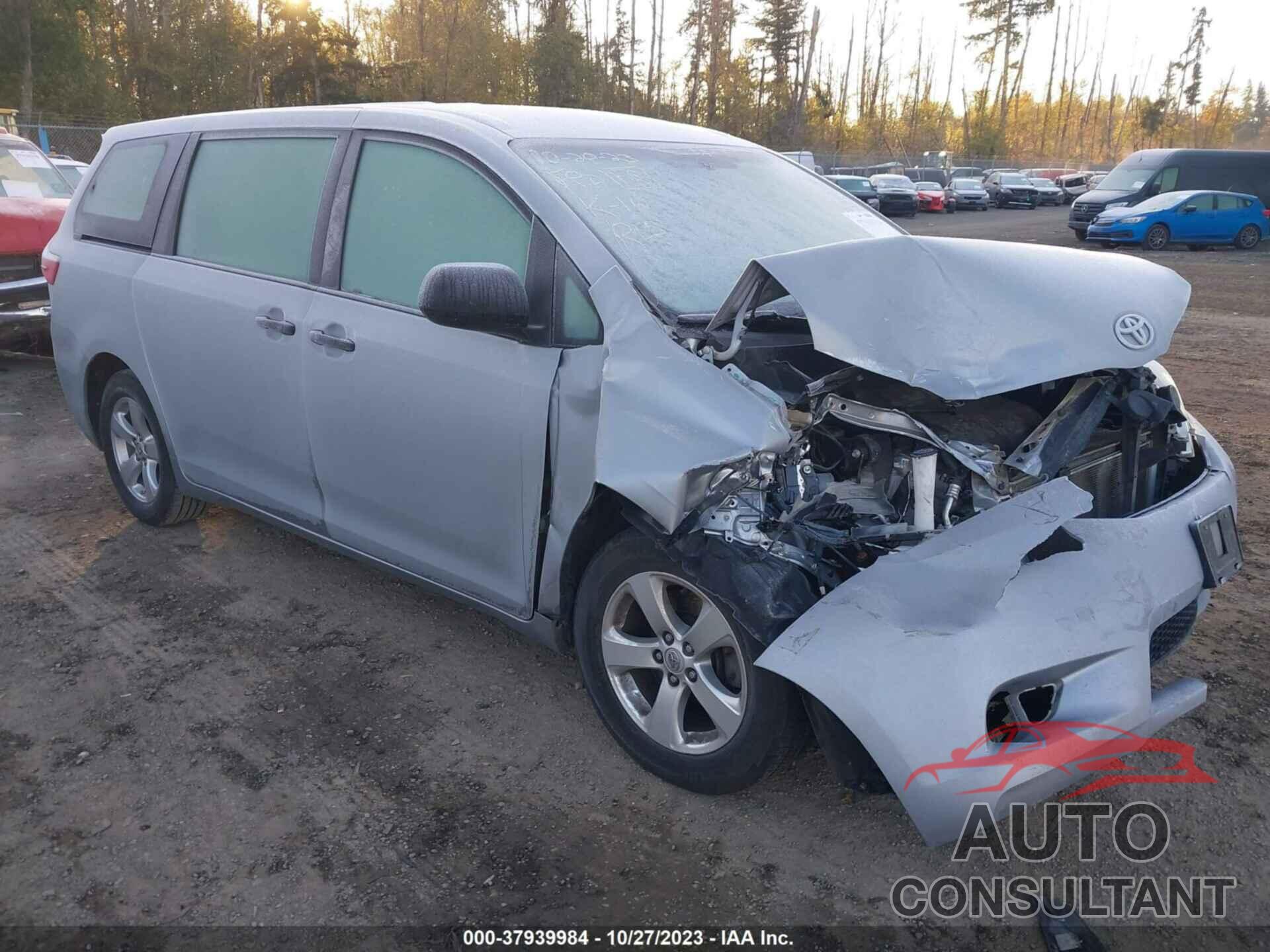 TOYOTA SIENNA 2016 - 5TDZK3DC9GS747238