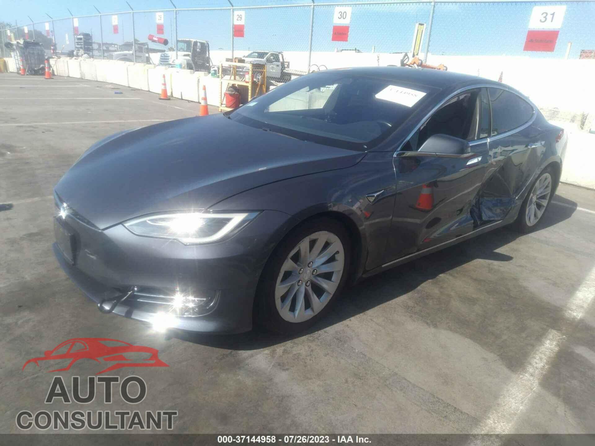 TESLA MODEL S 2018 - 5YJSA1E26JF254577