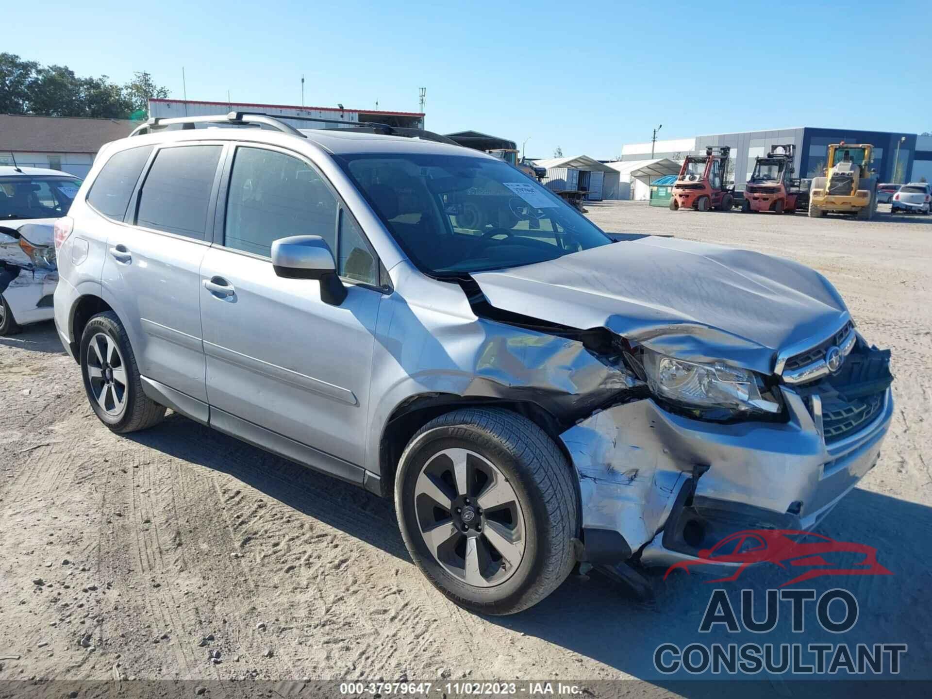 SUBARU FORESTER 2018 - JF2SJAGC0JH576347