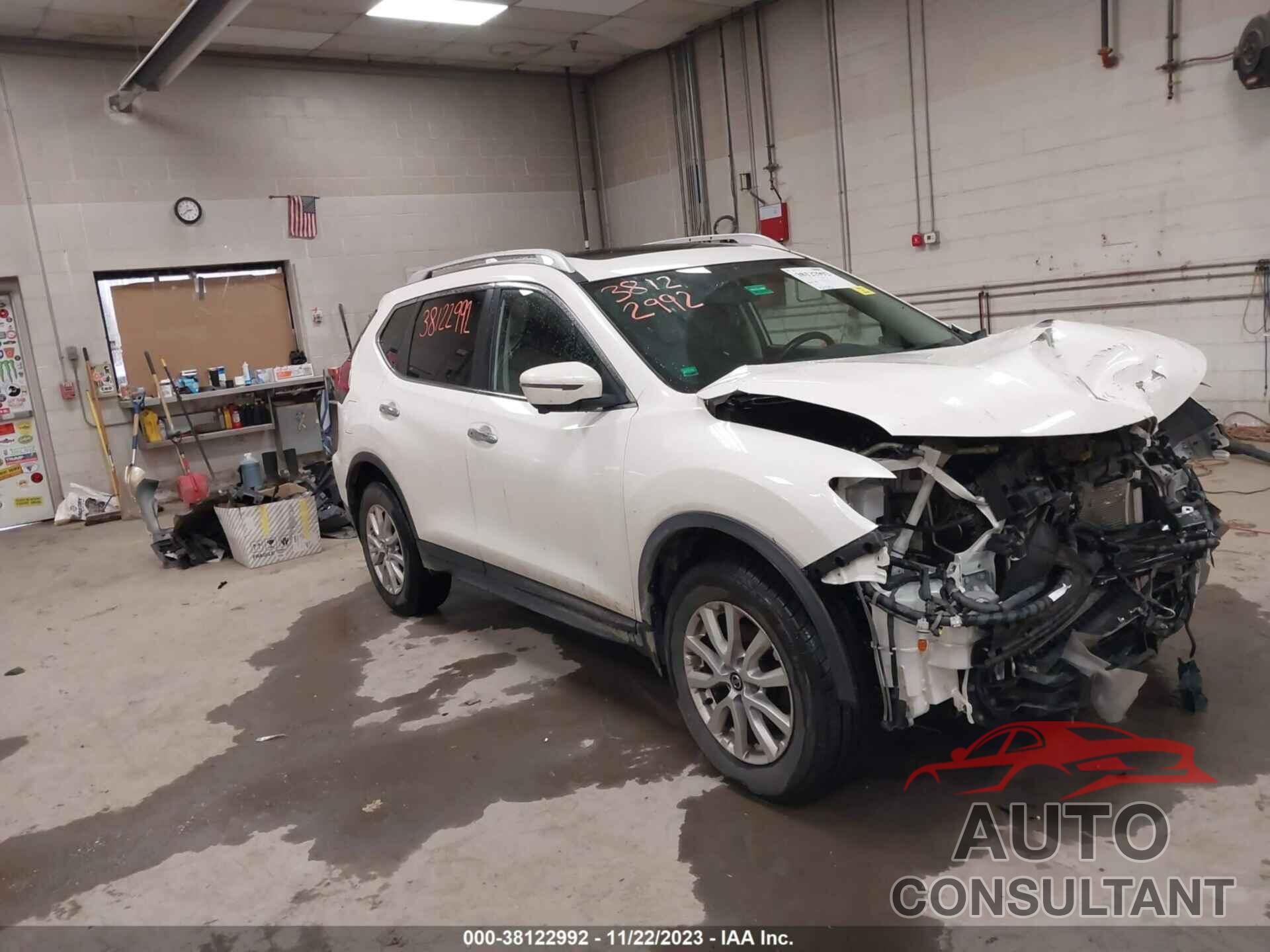 NISSAN ROGUE 2018 - JN8AT2MV5JW344584