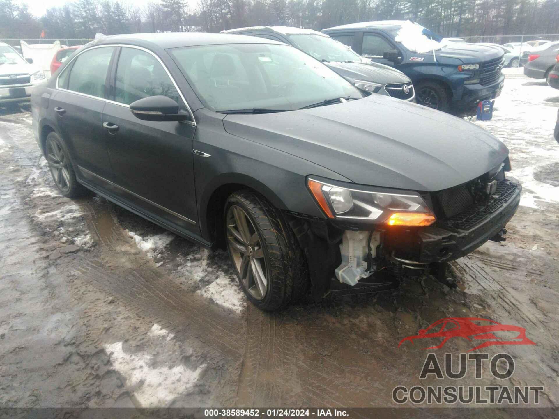 VOLKSWAGEN PASSAT 2017 - 1VWDT7A37HC061962