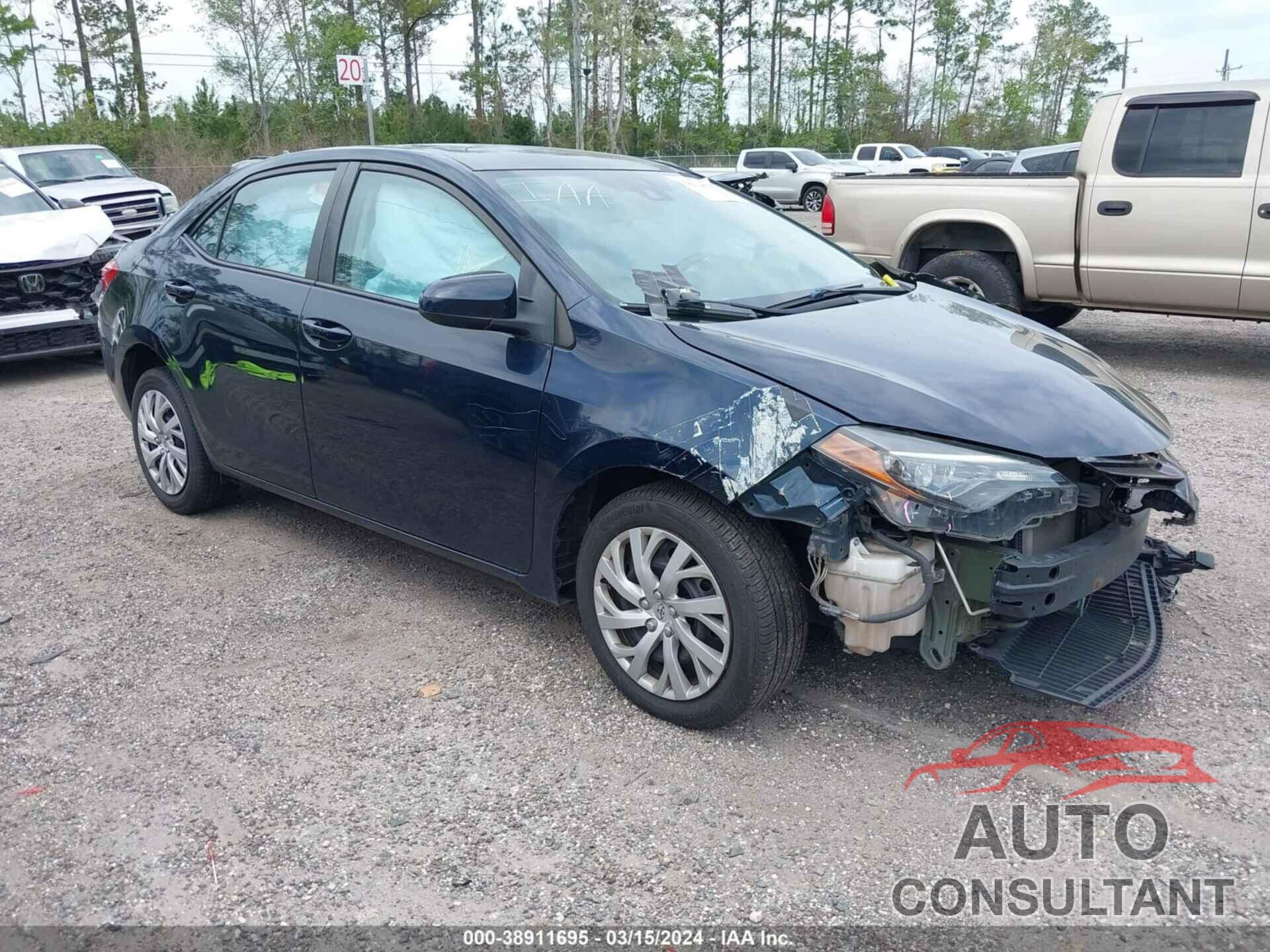 TOYOTA COROLLA 2018 - 5YFBURHE2JP739976