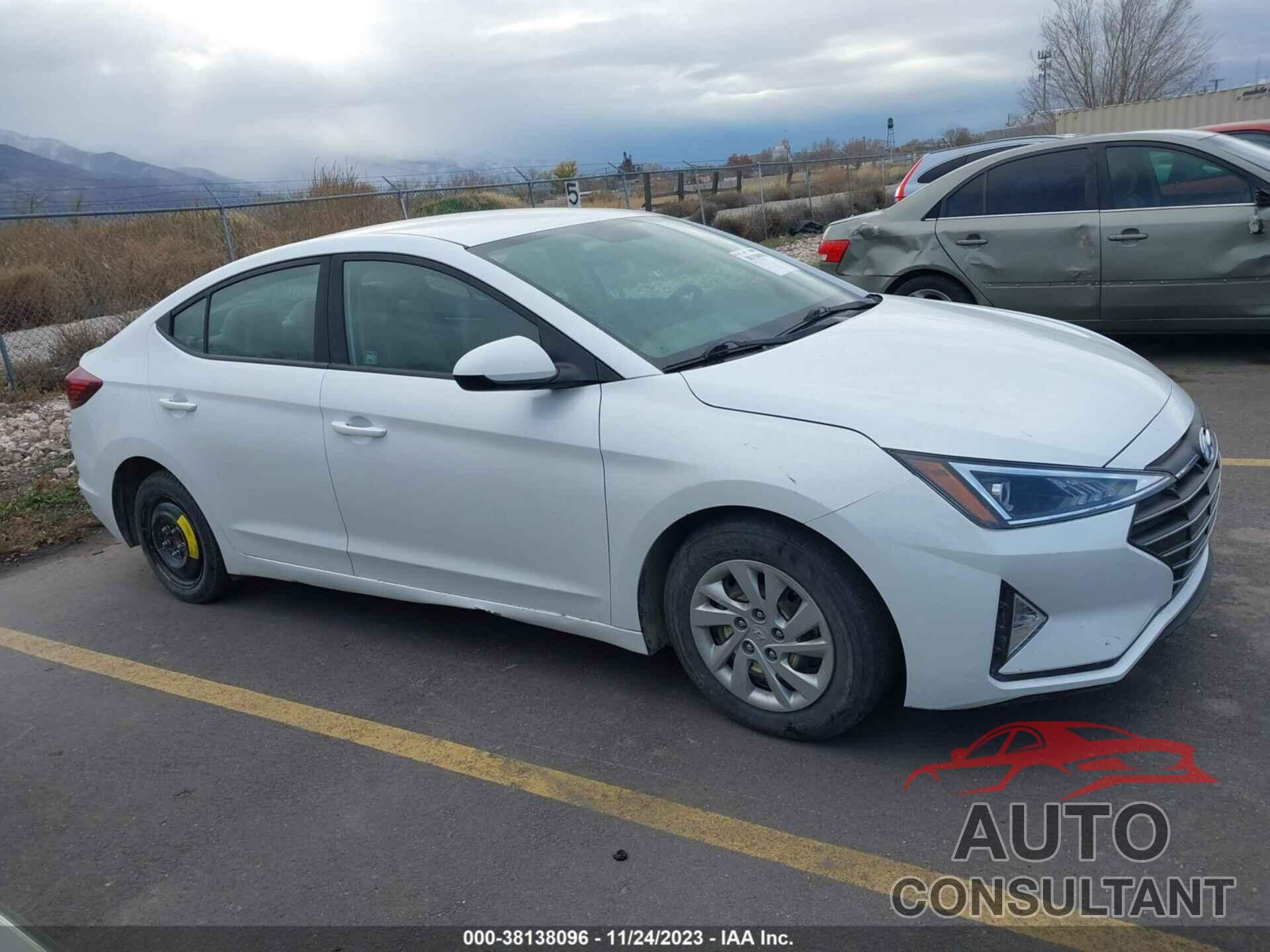 HYUNDAI ELANTRA 2019 - 5NPD74LF1KH455403