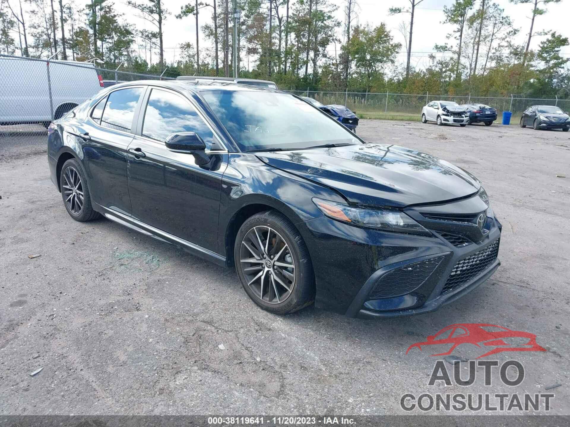 TOYOTA CAMRY 2022 - 4T1G11AK7NU631891