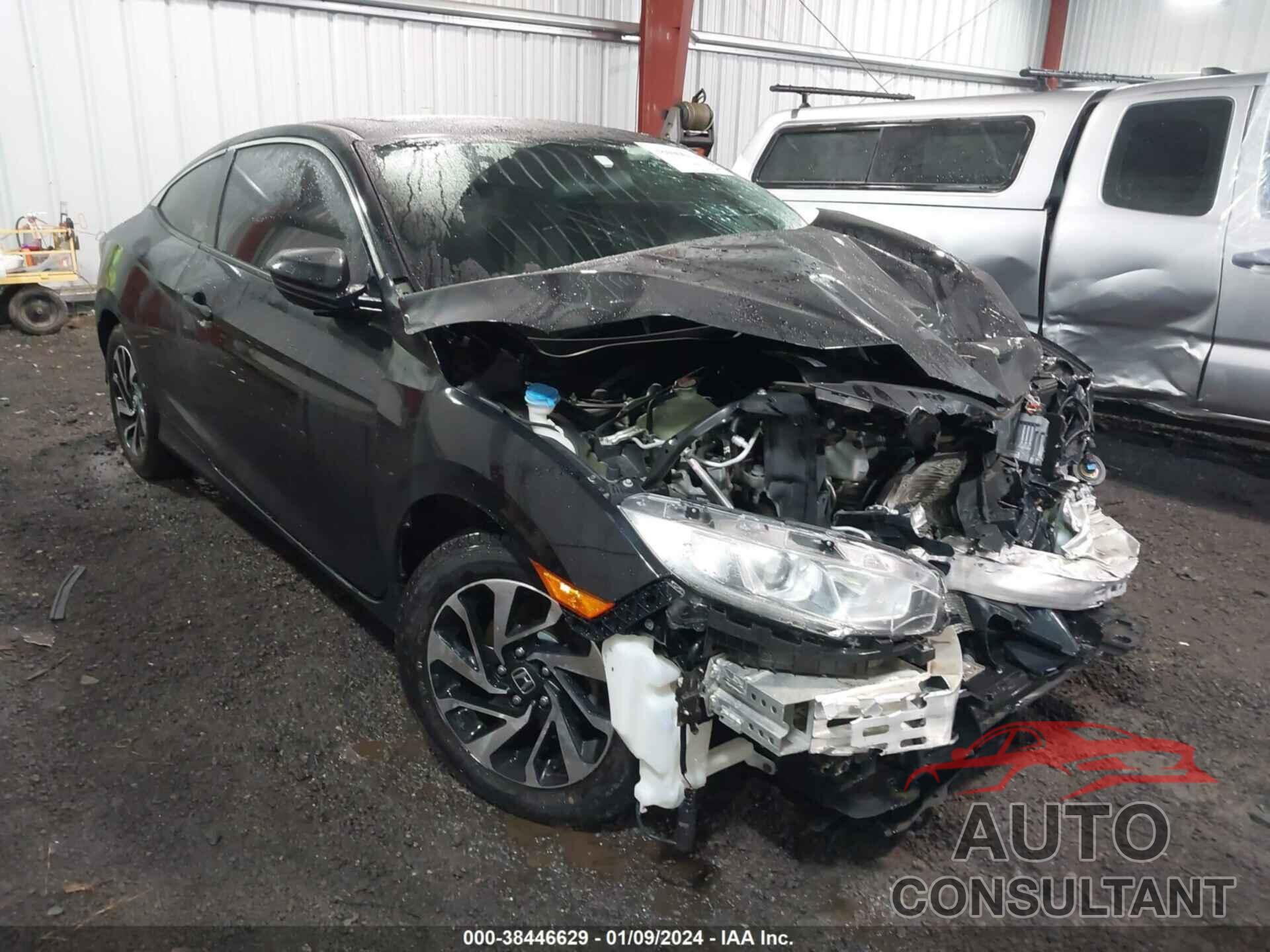 HONDA CIVIC 2018 - 2HGFC4B08JH302074