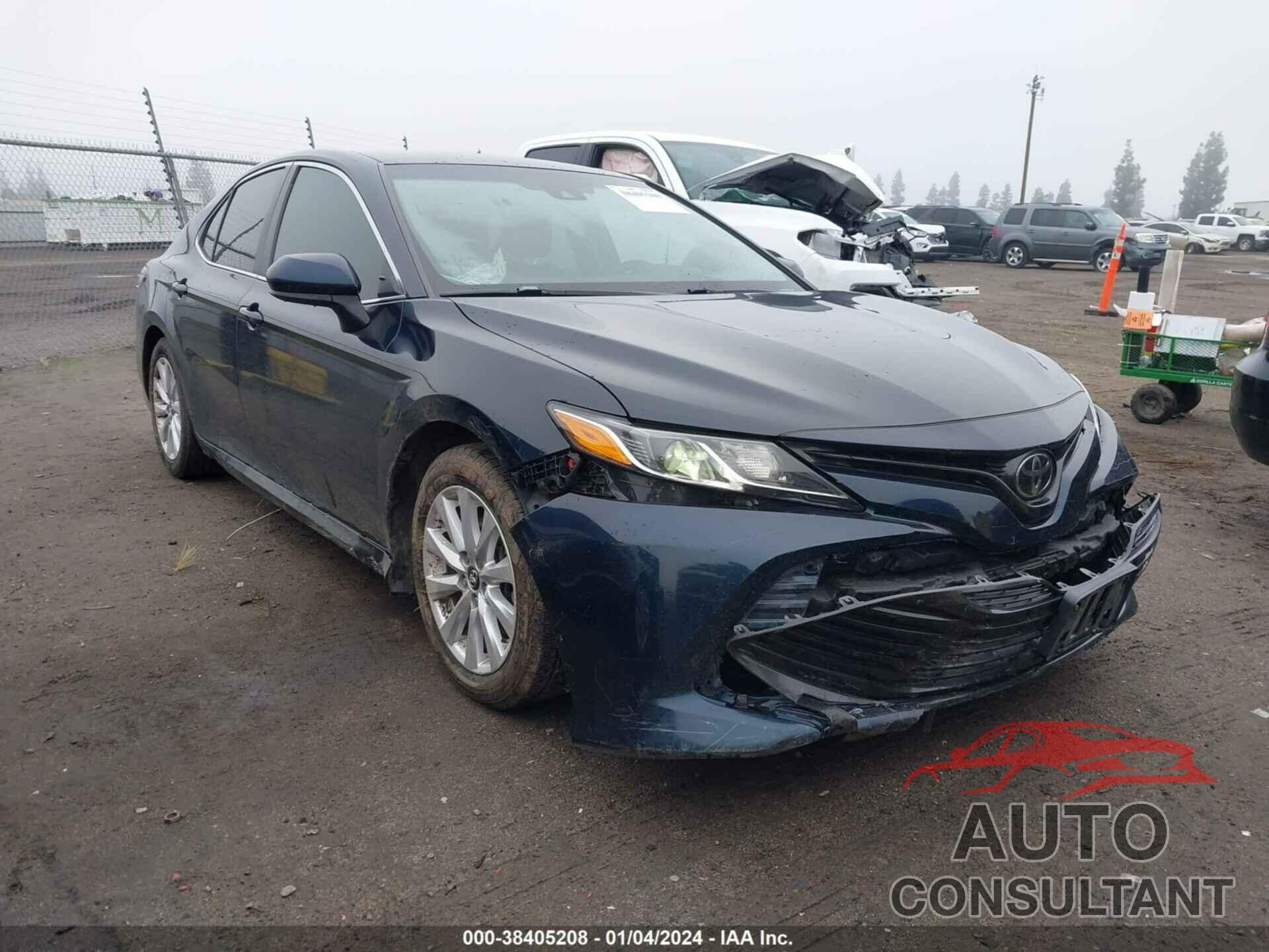 TOYOTA CAMRY 2018 - 4T1B11HK6JU528035