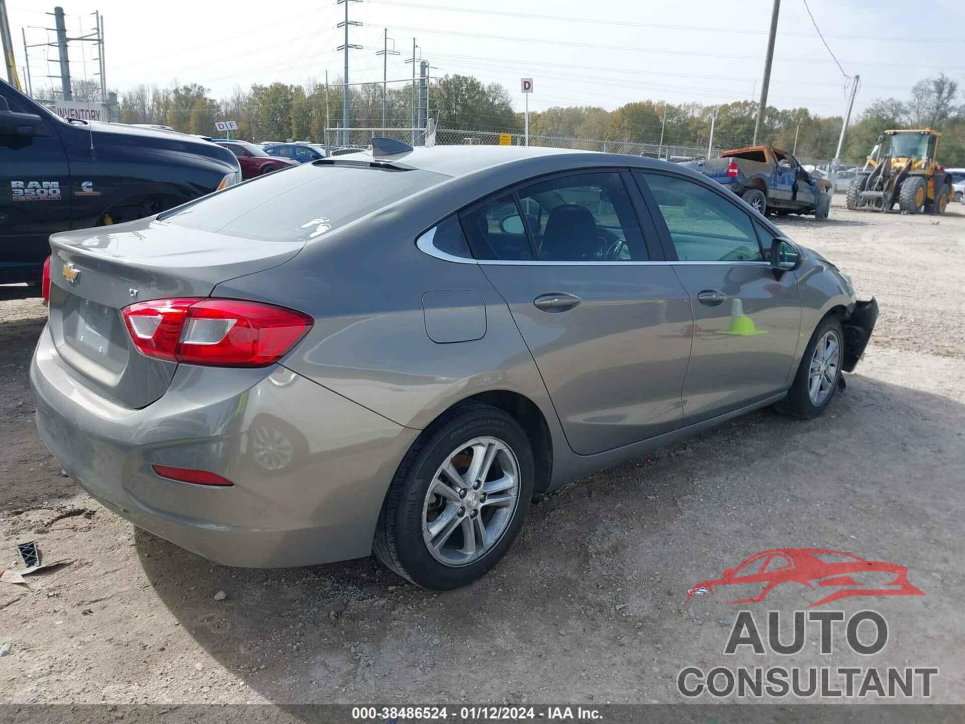 CHEVROLET CRUZE 2018 - 1G1BE5SM1J7224239