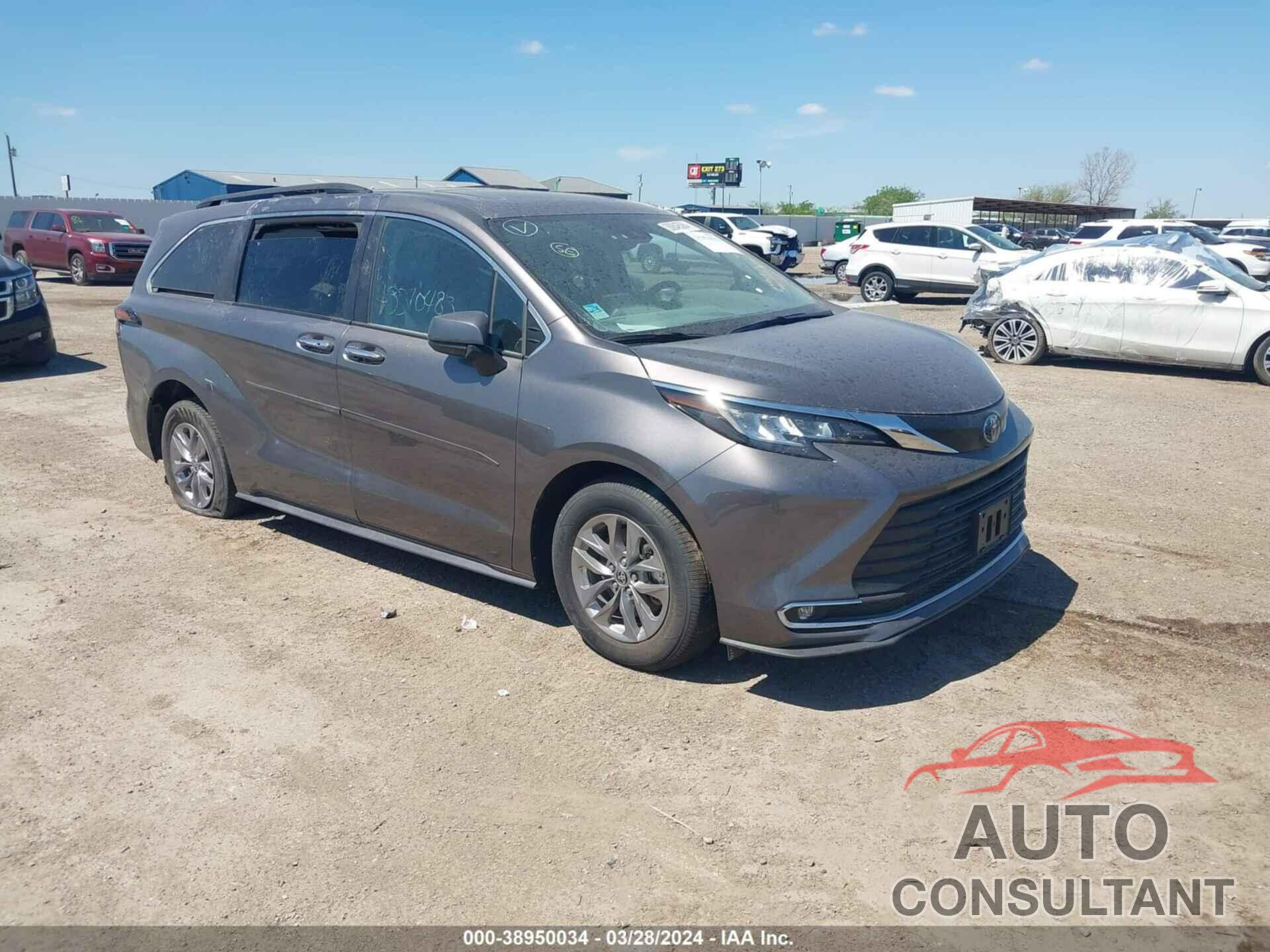 TOYOTA SIENNA 2022 - 5TDYRKEC8N5114940