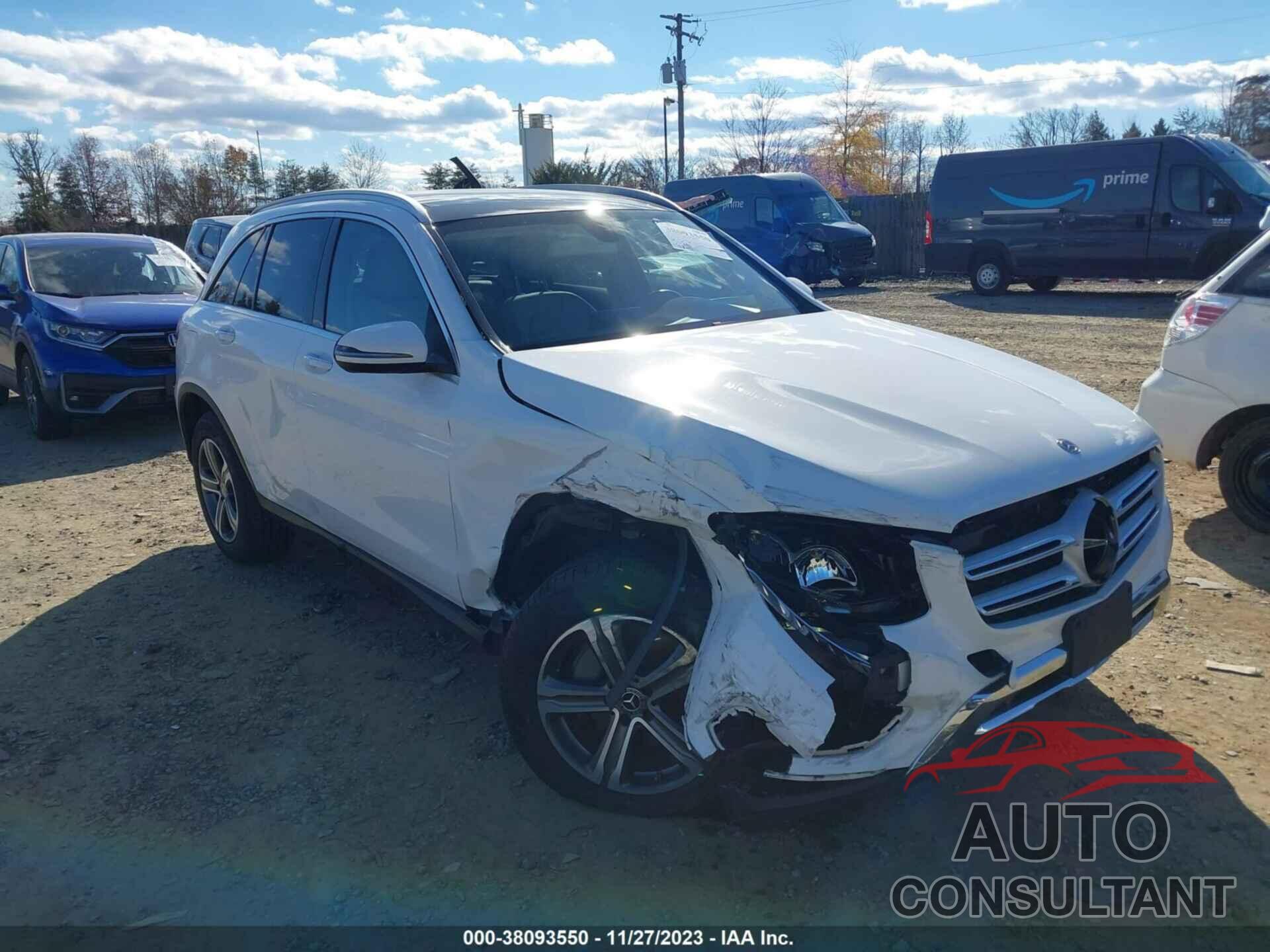 MERCEDES-BENZ GLC 300 2018 - WDC0G4KB4JV045393