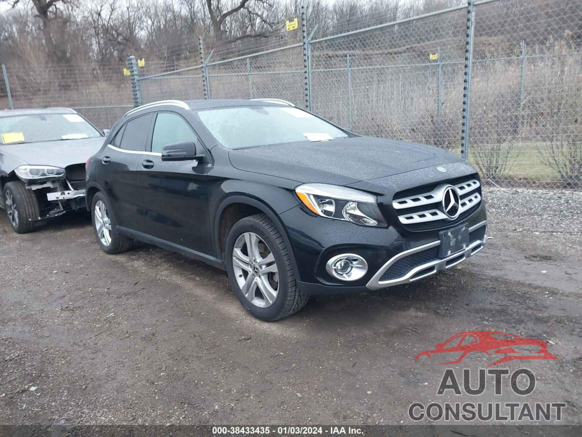 MERCEDES-BENZ GLA 250 2018 - WDCTG4GB4JJ418350