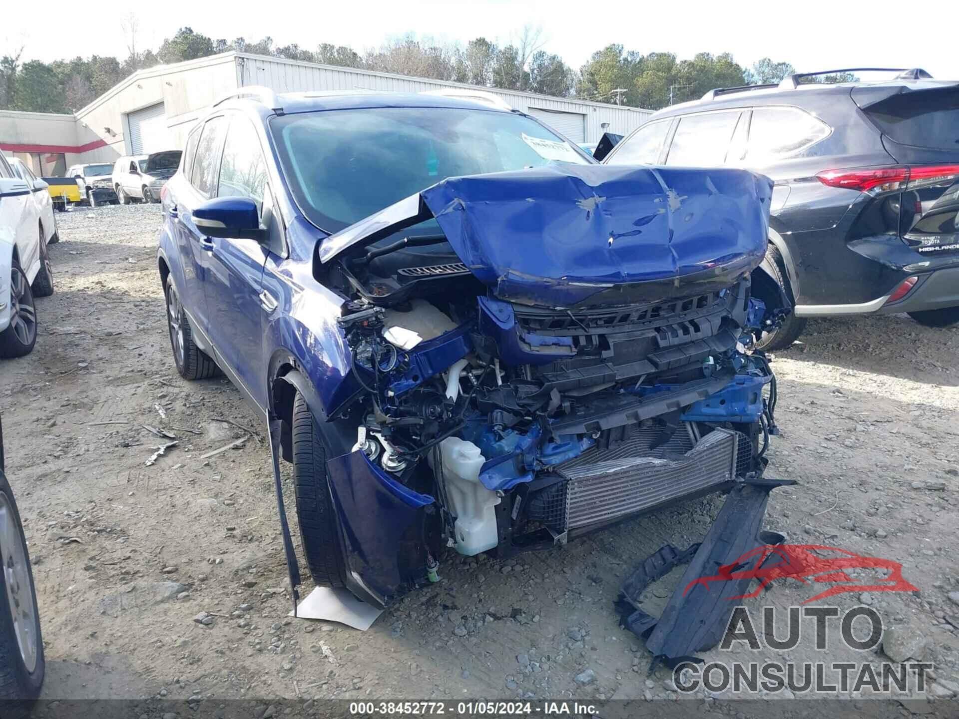 FORD ESCAPE 2016 - 1FMCU0J91GUA04460