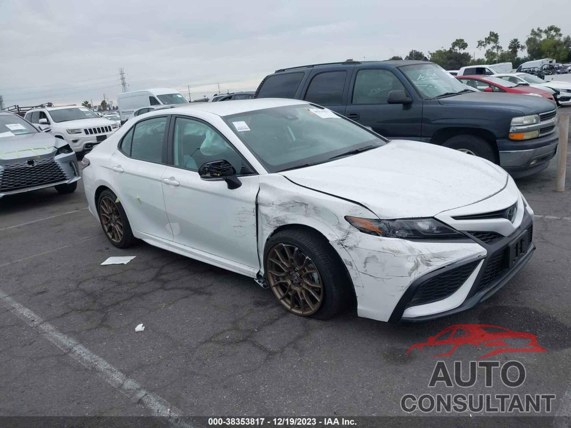 TOYOTA CAMRY 2023 - 4T1G11AK0PU105525